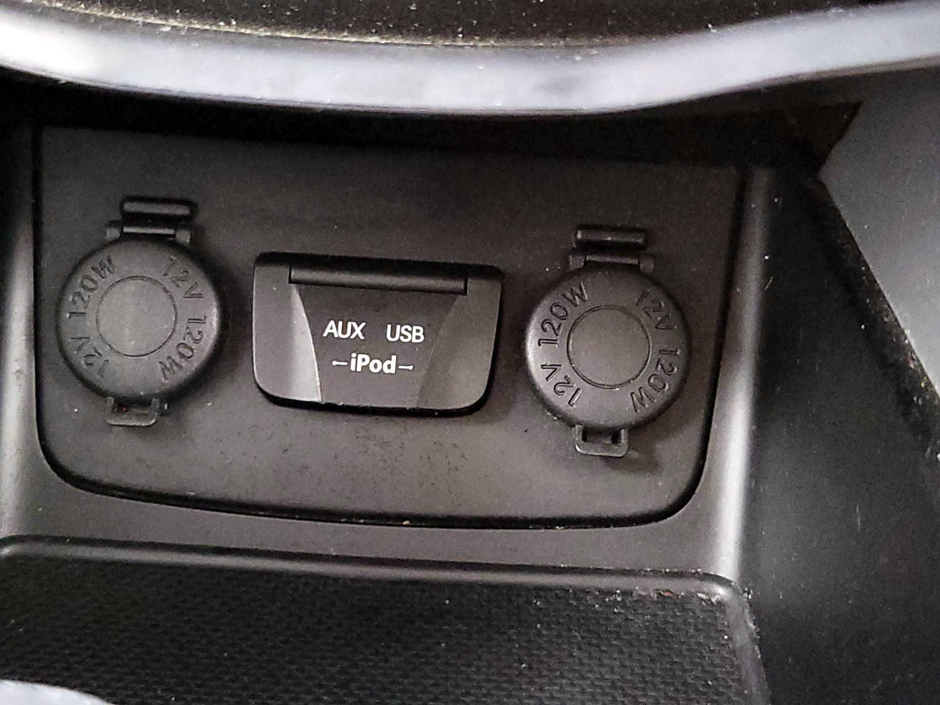 Thumbnail: 2013 Hyundai Sonata - 17