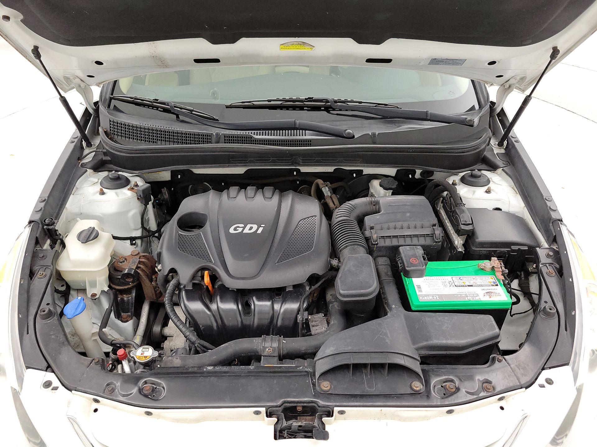 Thumbnail: 2013 Hyundai Sonata - 20