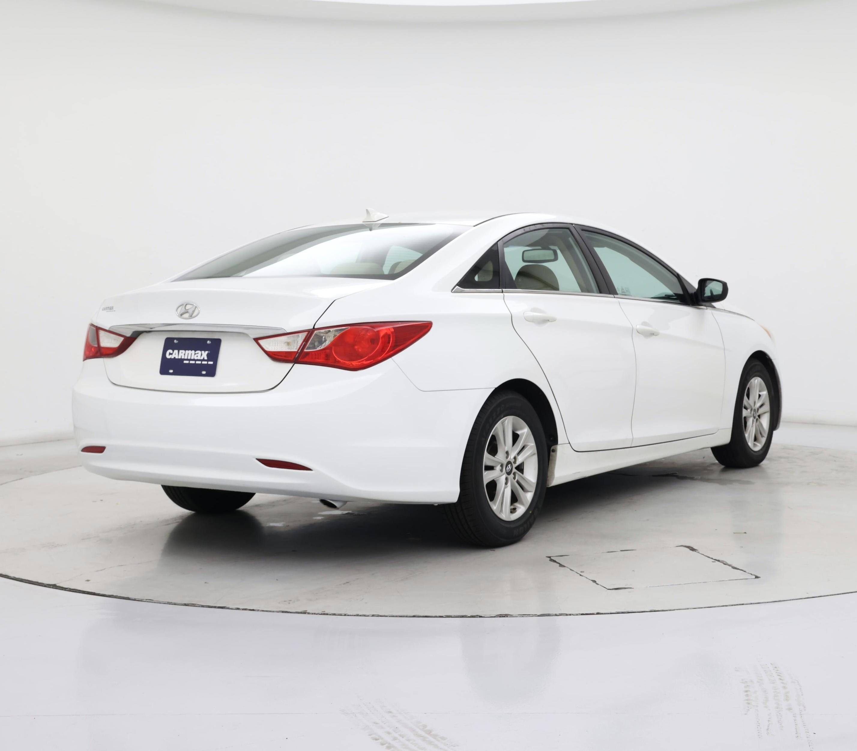Thumbnail: 2013 Hyundai Sonata - 8