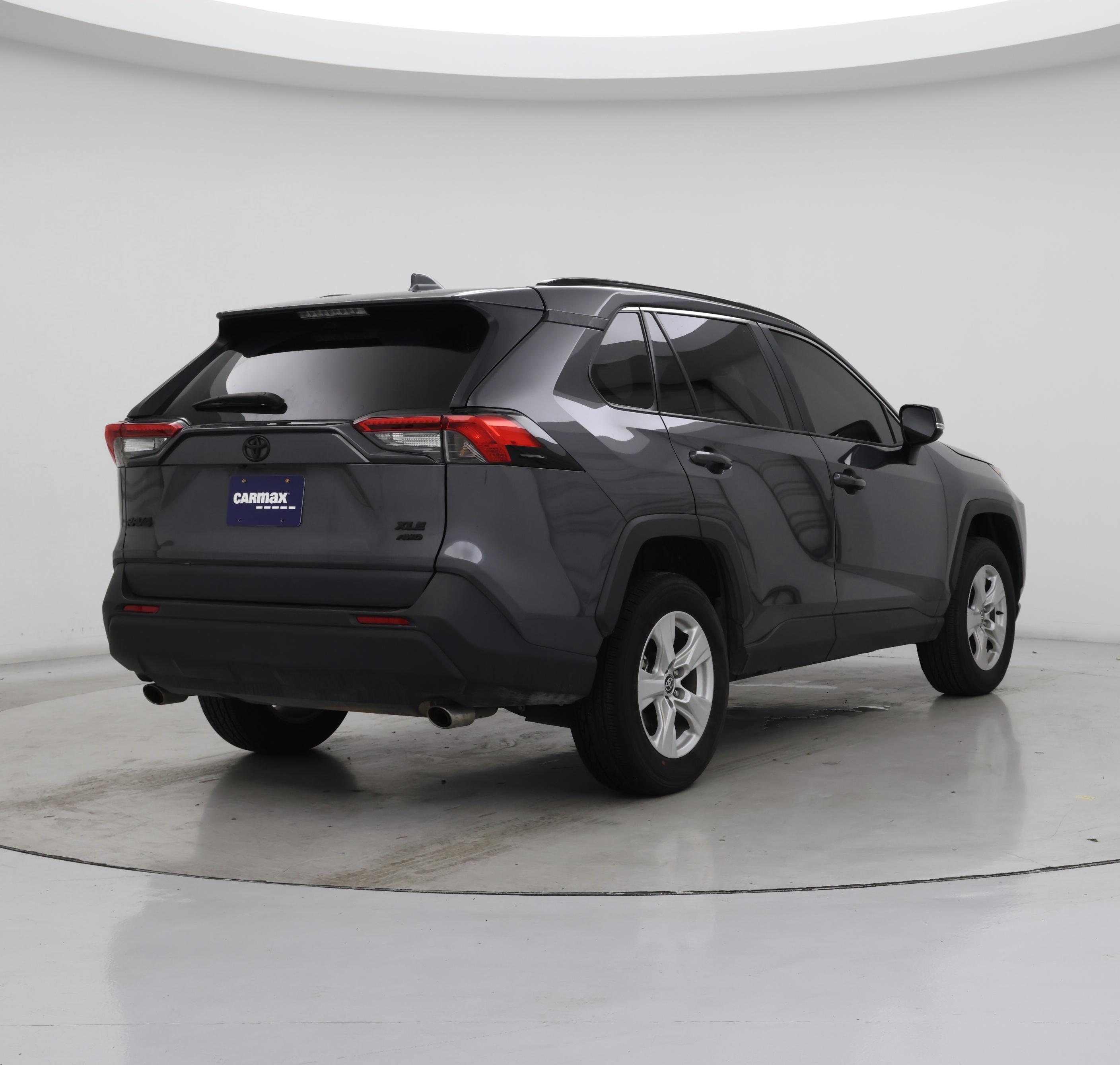 Thumbnail: 2021 Toyota RAV4 - 8