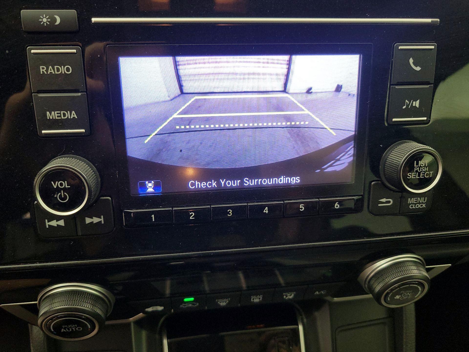 Thumbnail: 2019 Honda CR-V - 14