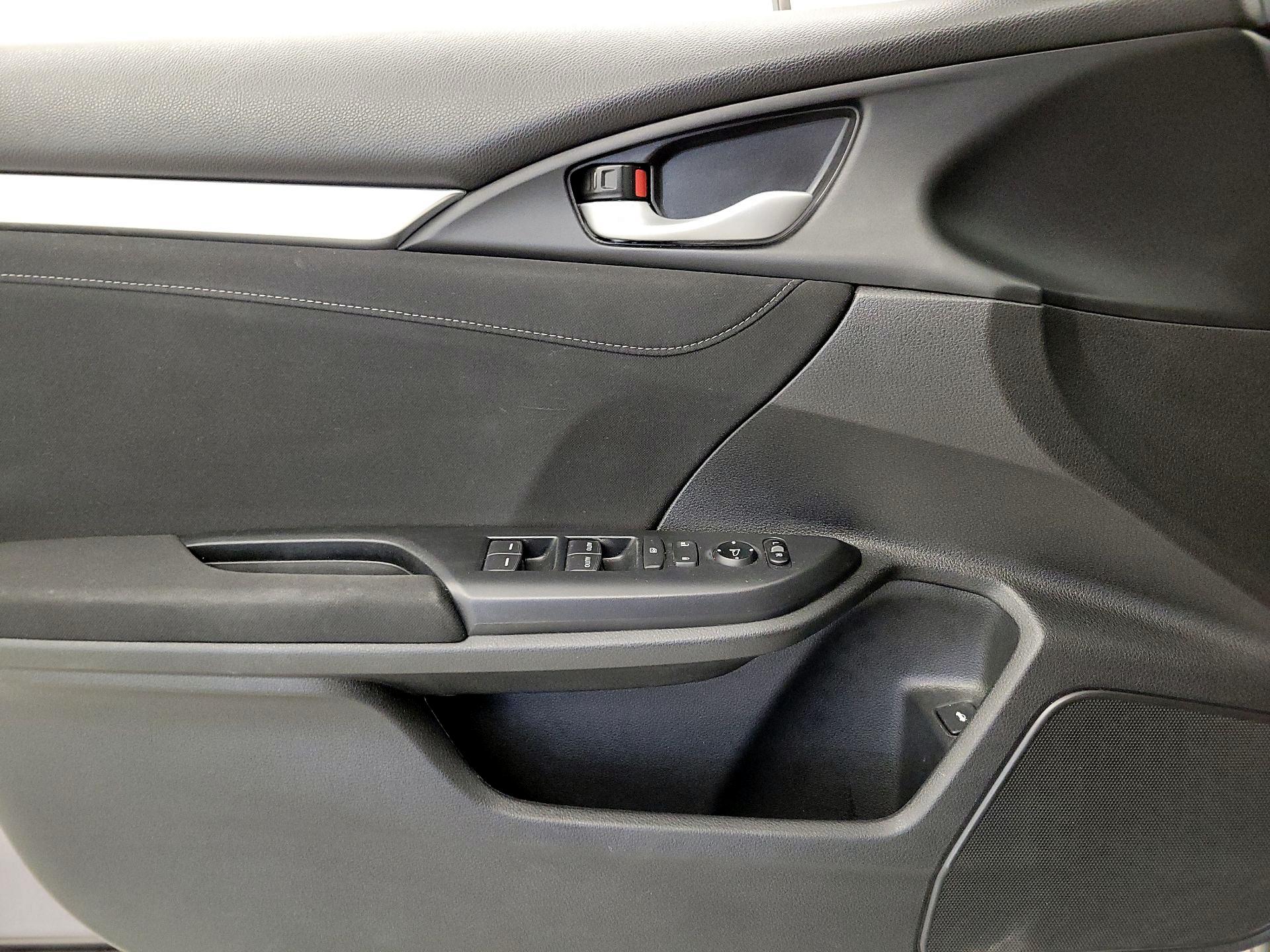 Thumbnail: 2019 Honda Civic - 12
