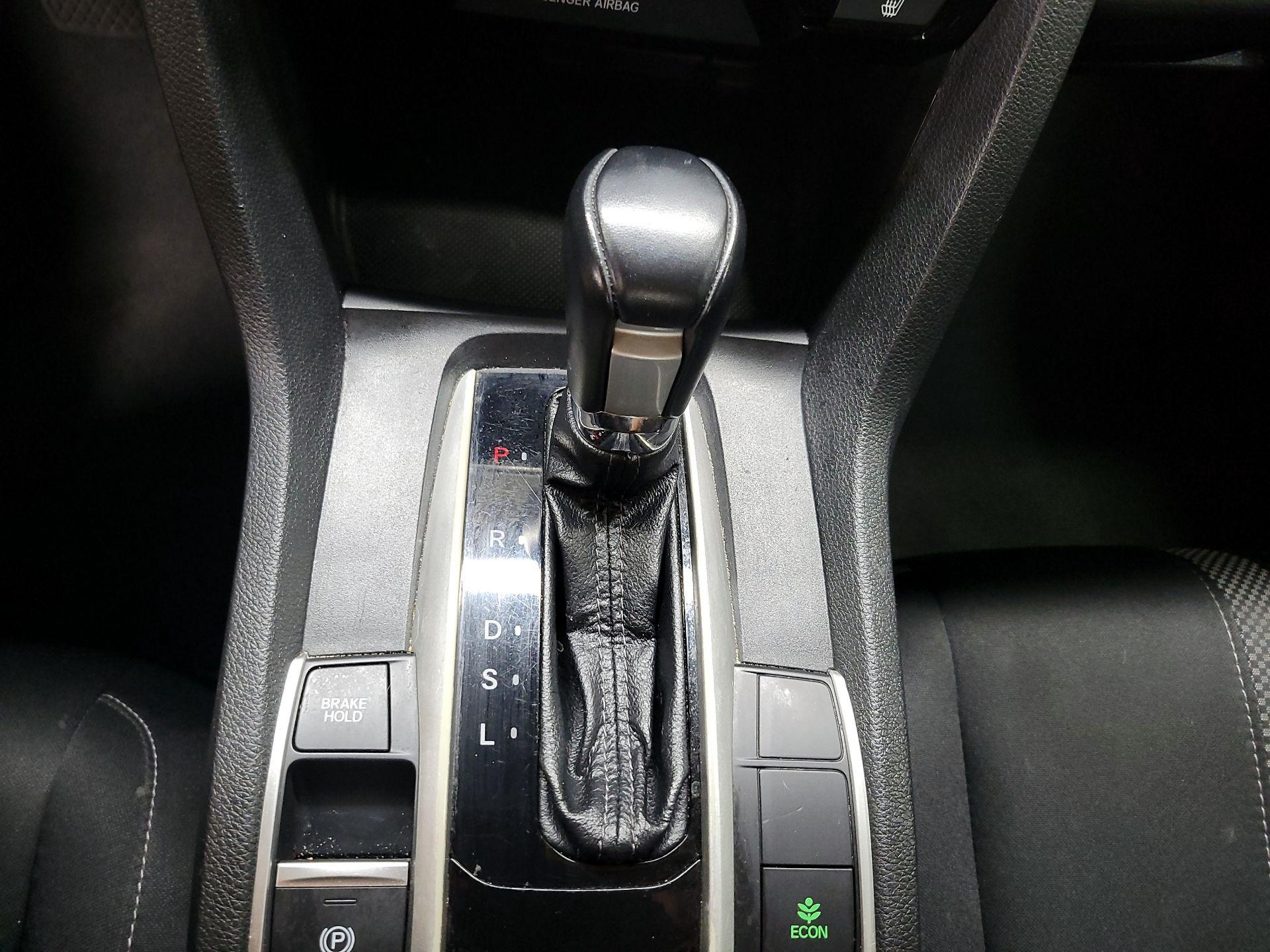 Thumbnail: 2019 Honda Civic - 17