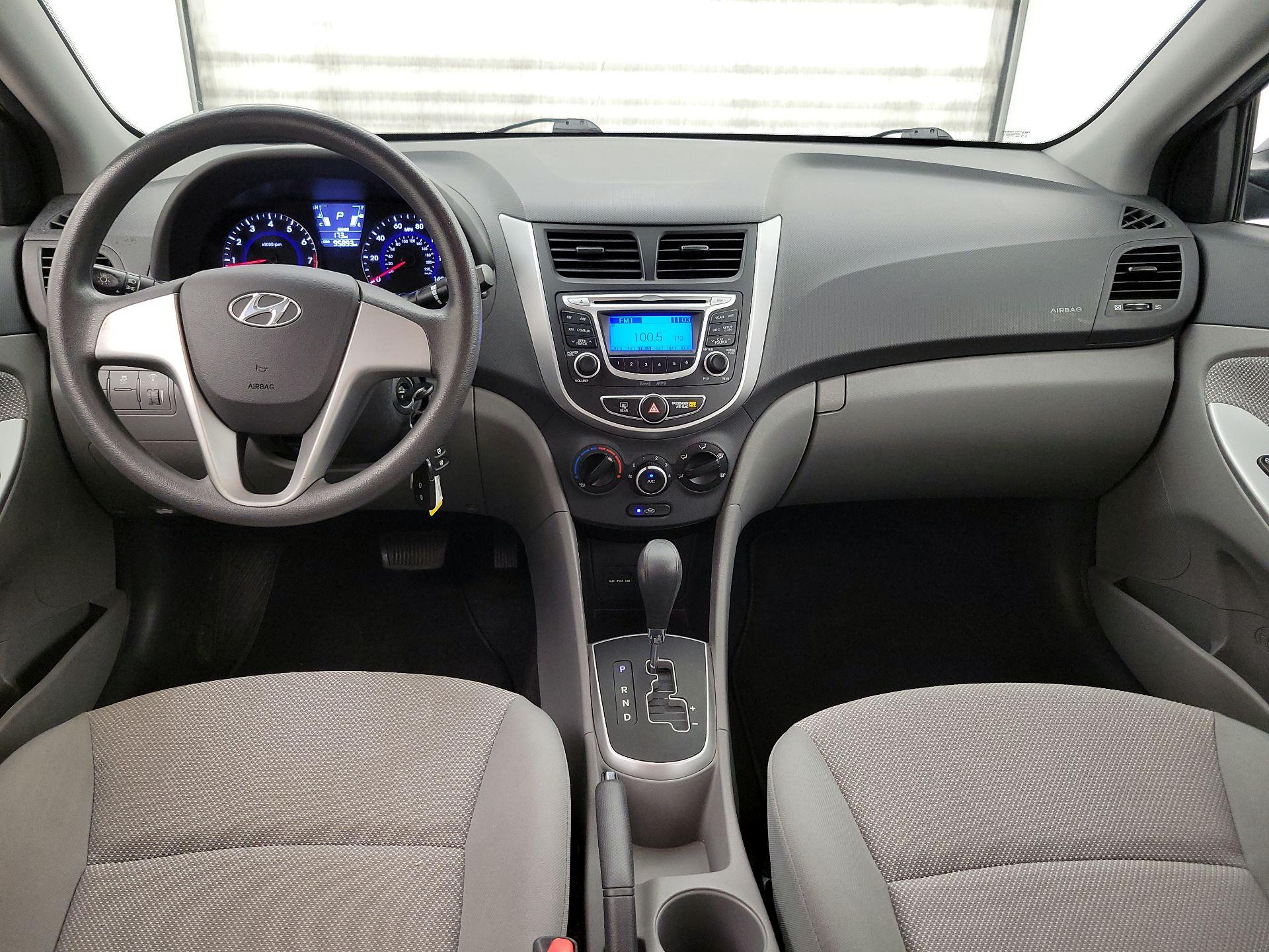 Thumbnail: 2013 Hyundai Accent - 9