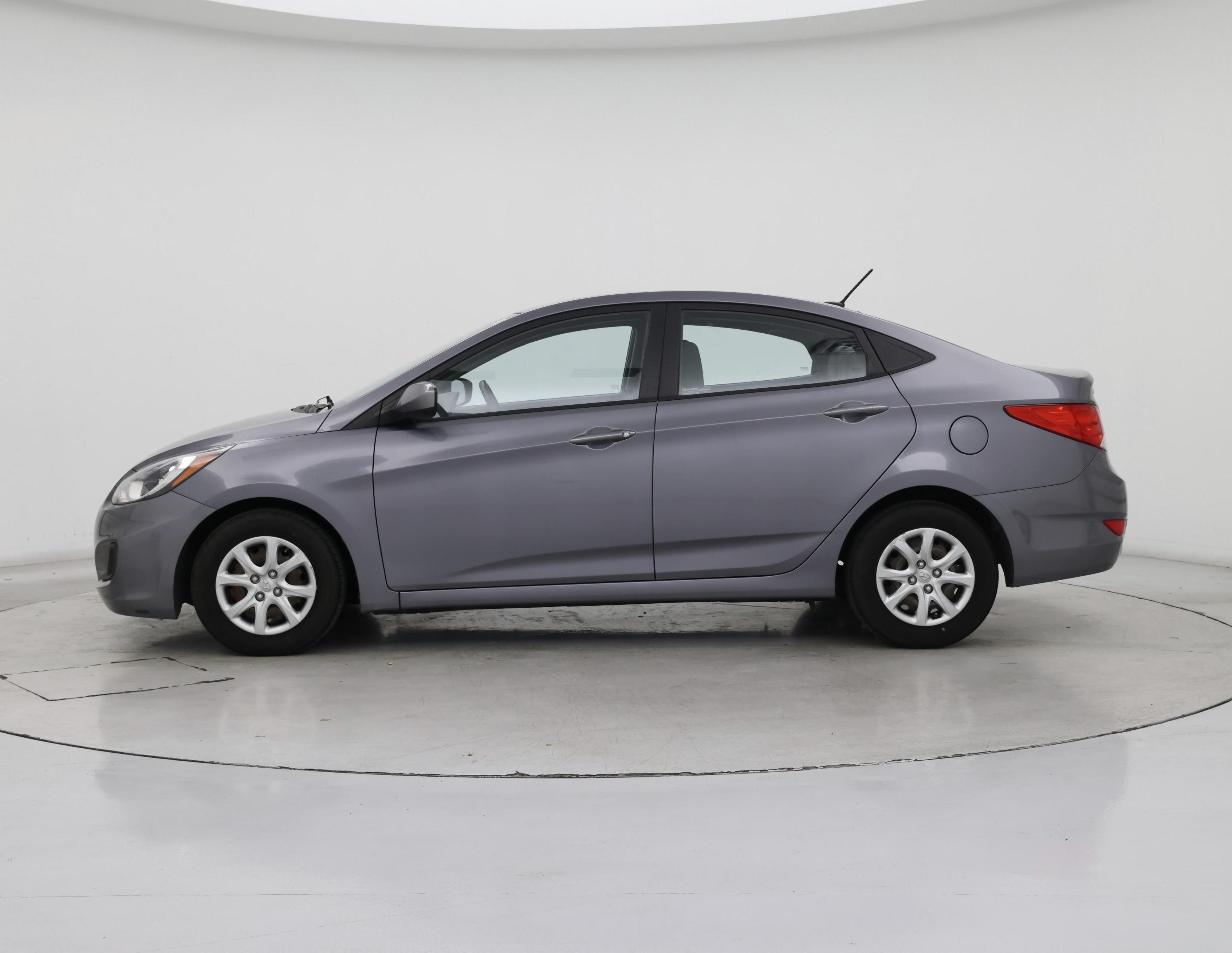 Thumbnail: 2013 Hyundai Accent - 3