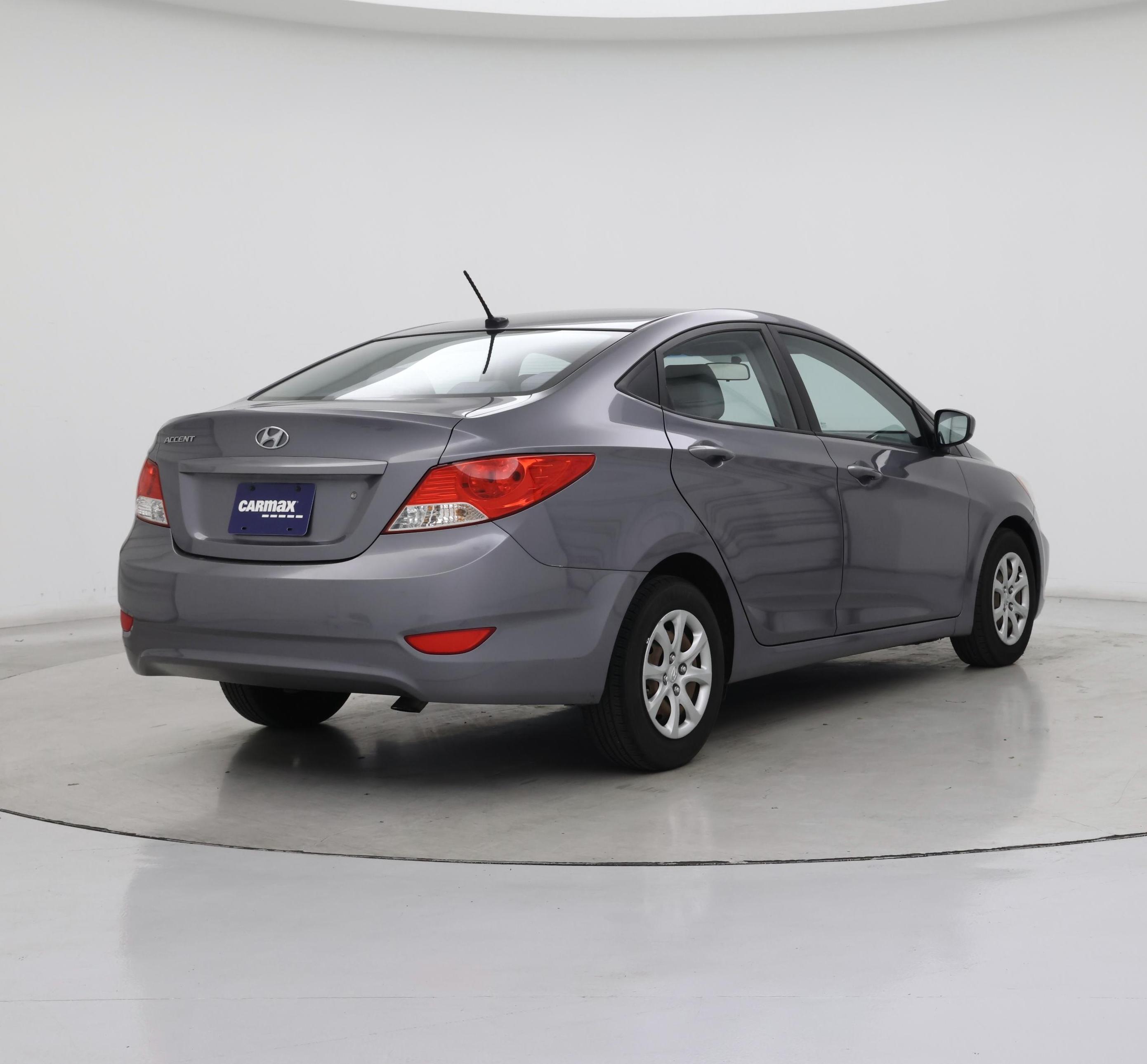 Thumbnail: 2013 Hyundai Accent - 8