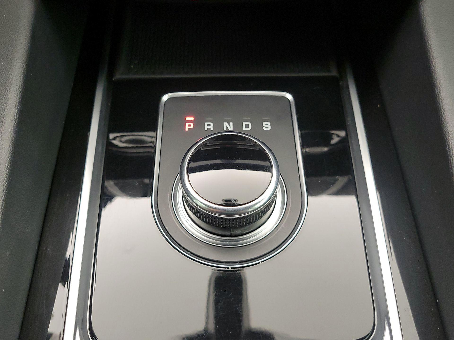 Thumbnail: 2020 Jaguar F-Pace - 18