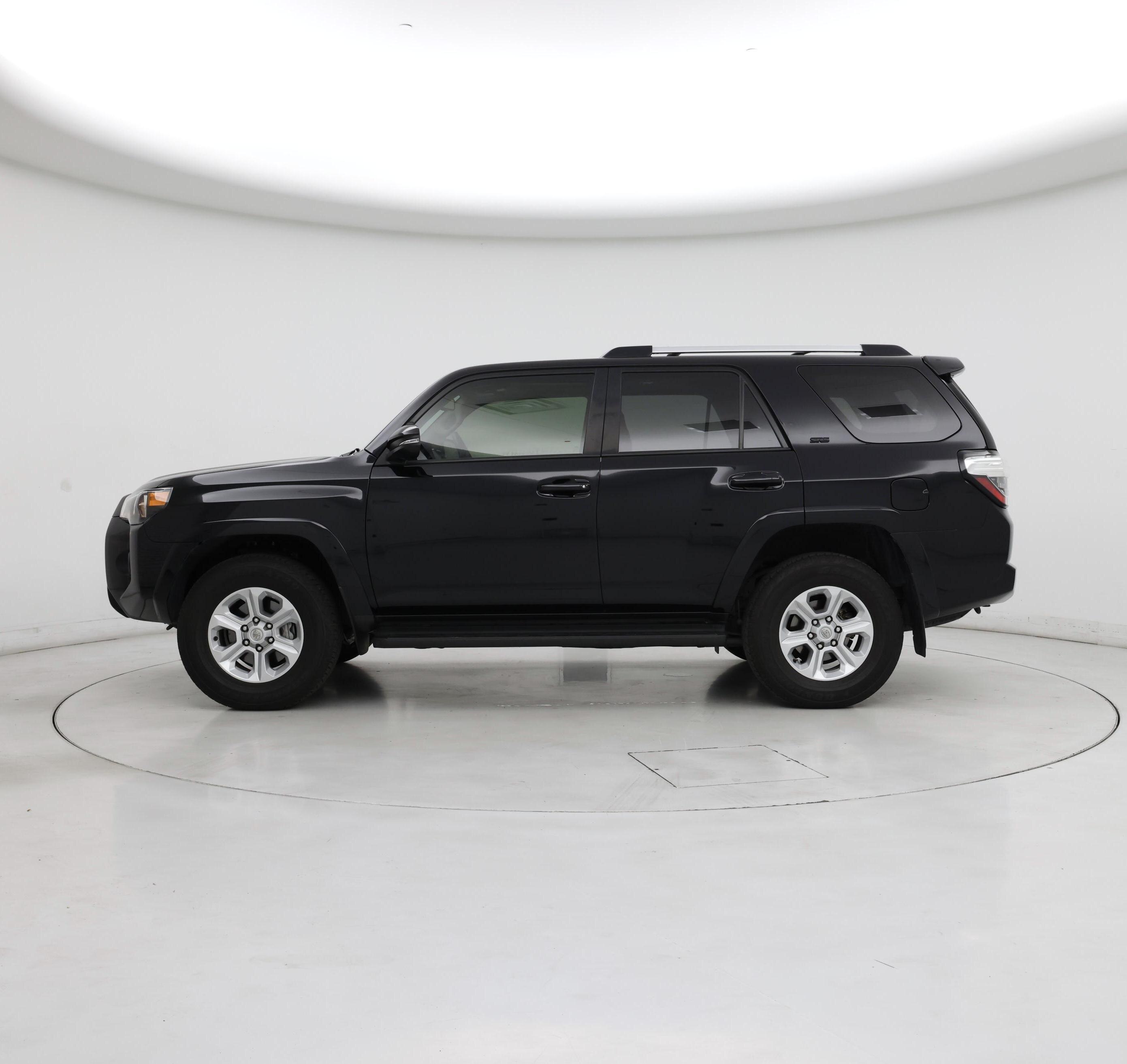 Thumbnail: 2023 Toyota 4Runner - 3