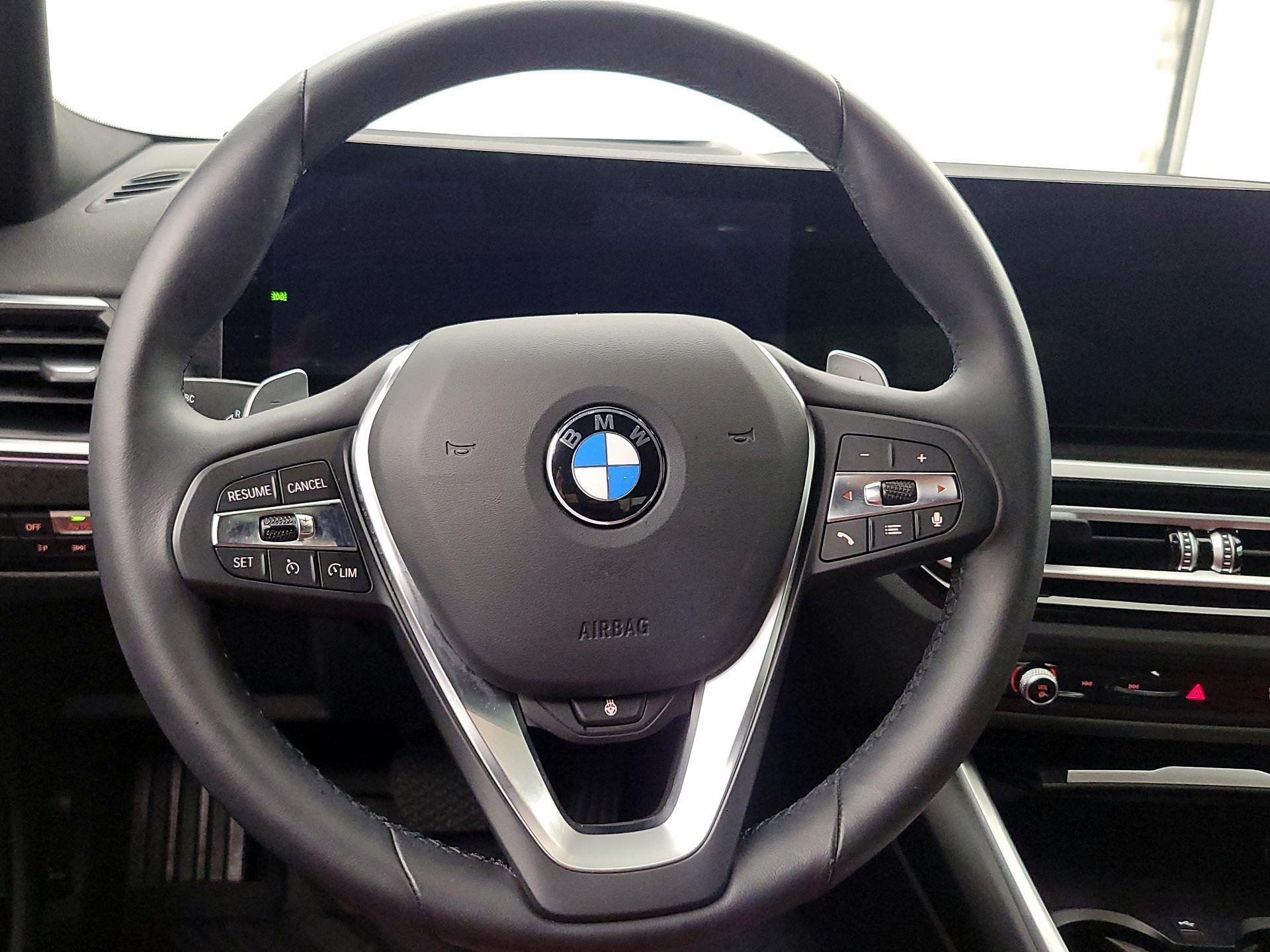 Thumbnail: 2023 BMW 3 Series - 10