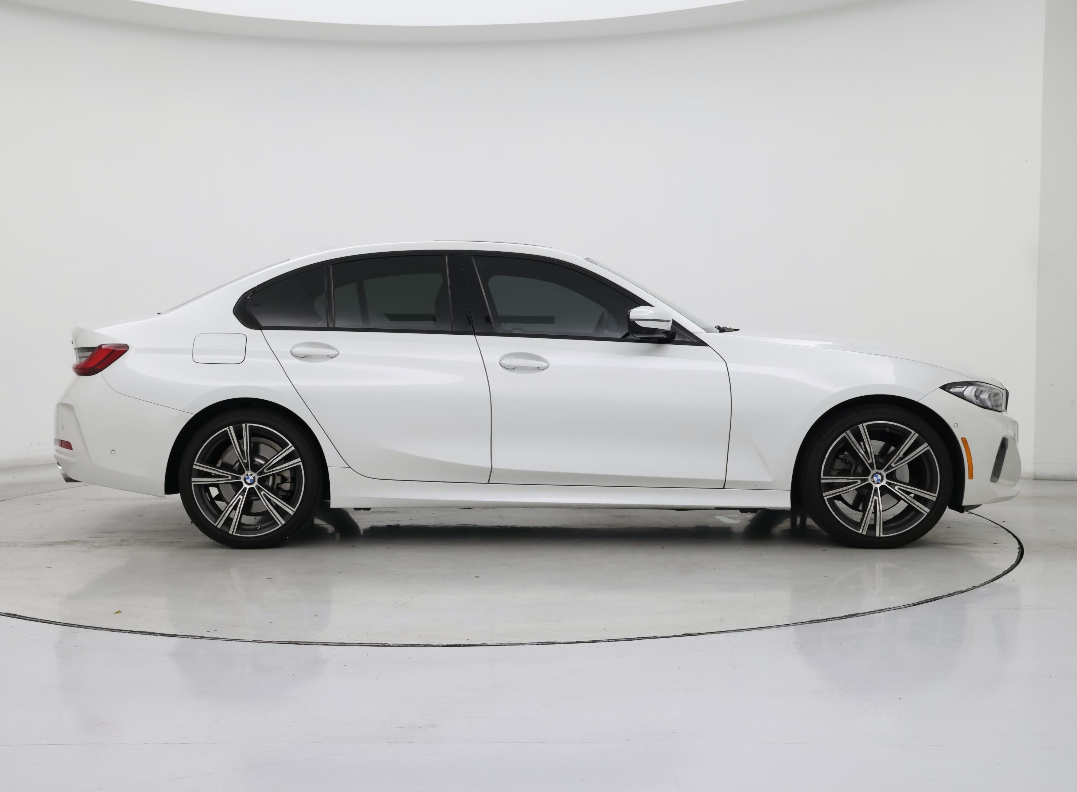Thumbnail: 2023 BMW 3 Series - 7