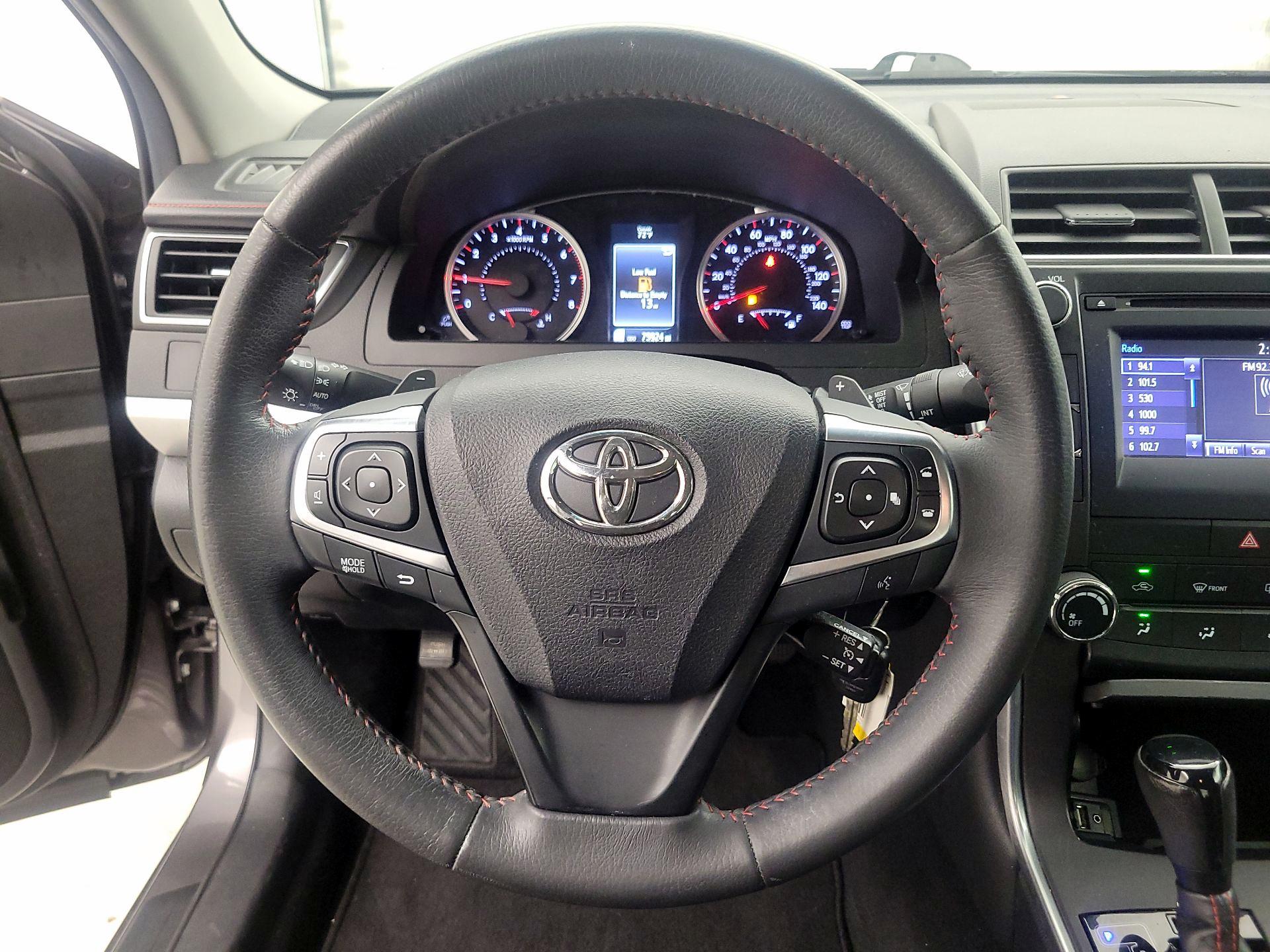 Thumbnail: 2017 Toyota Camry - 10