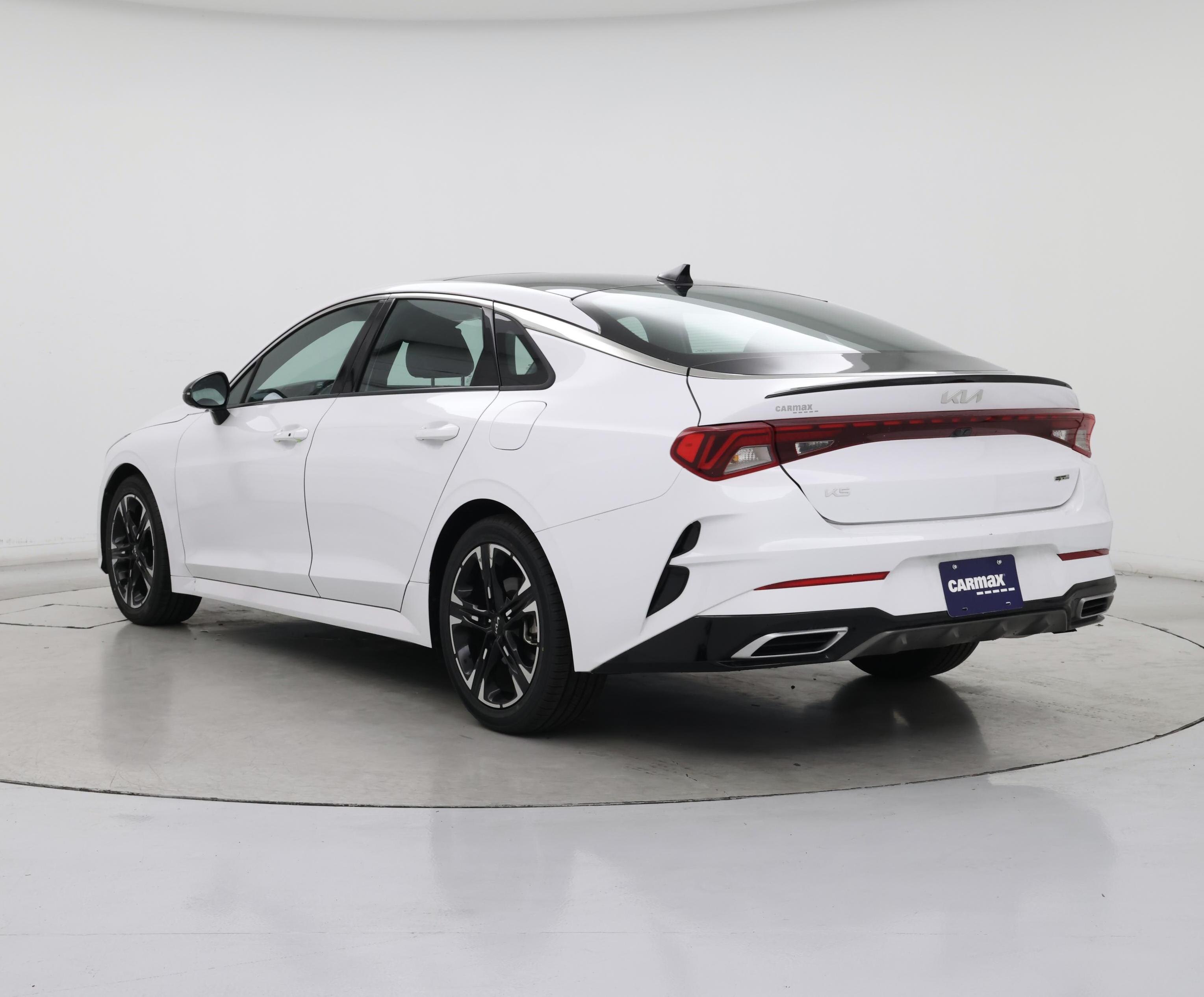 Thumbnail: 2023 Kia K5 - 2