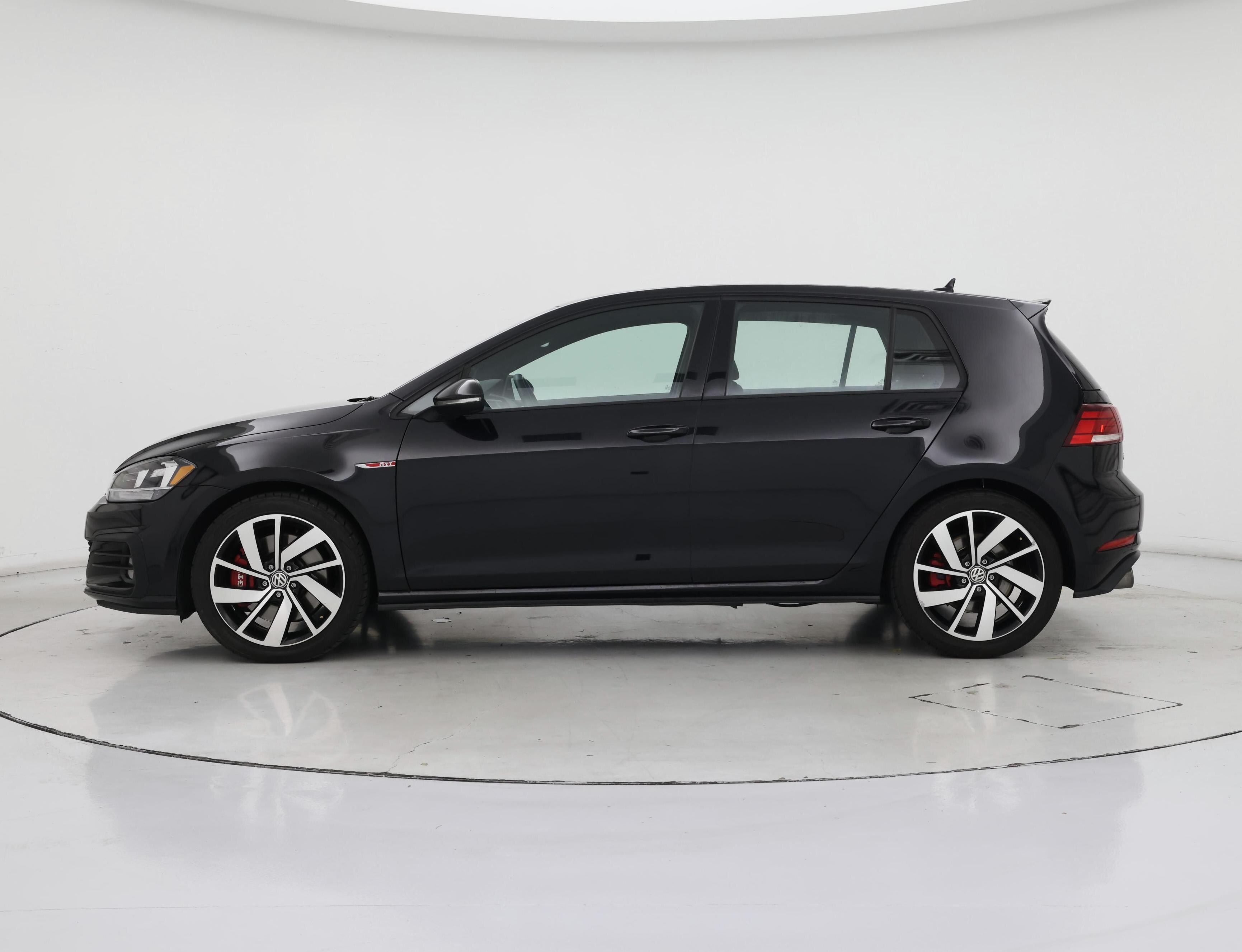 Thumbnail: 2021 Volkswagen Golf - 3