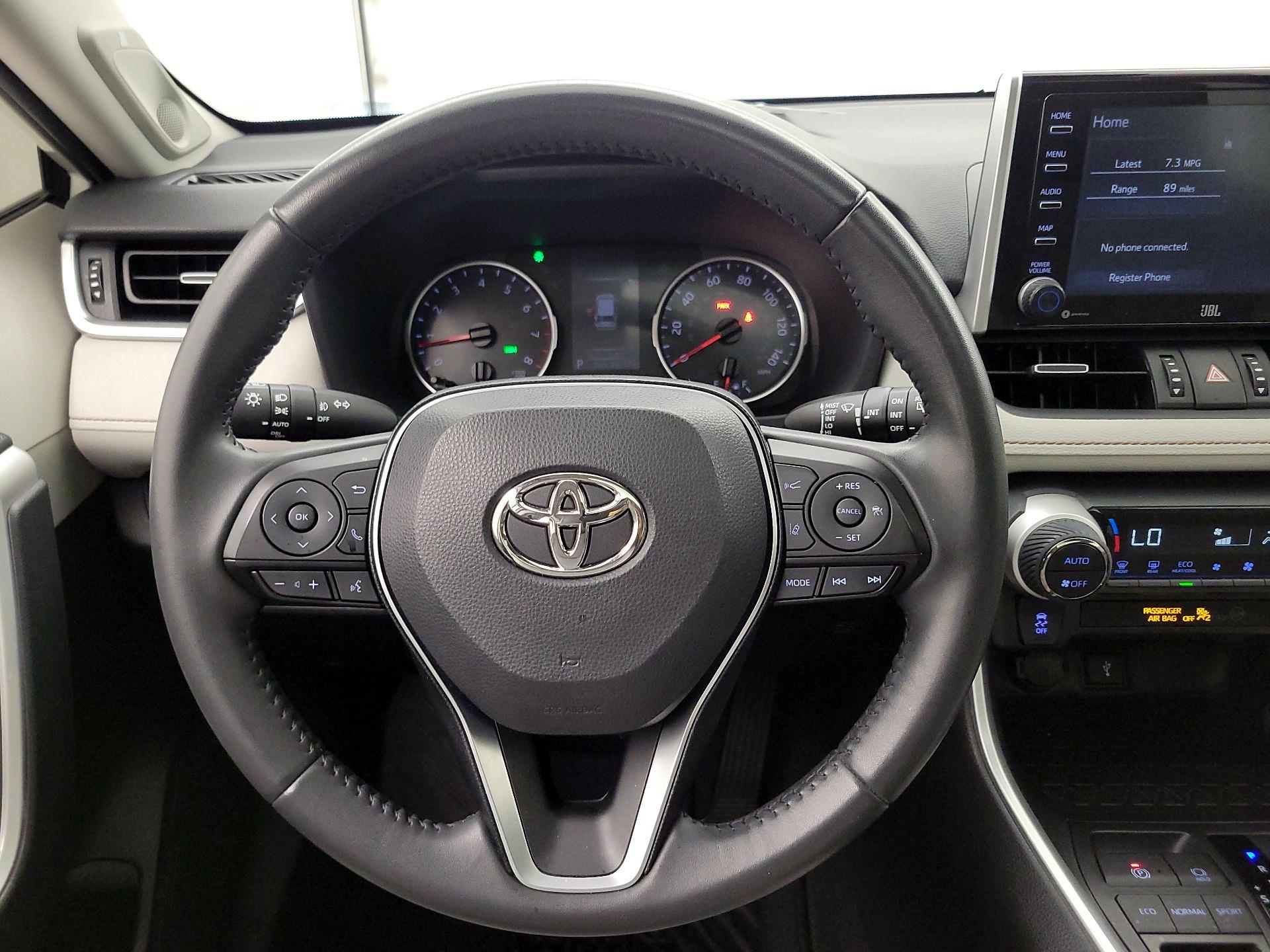 Thumbnail: 2021 Toyota RAV4 - 10