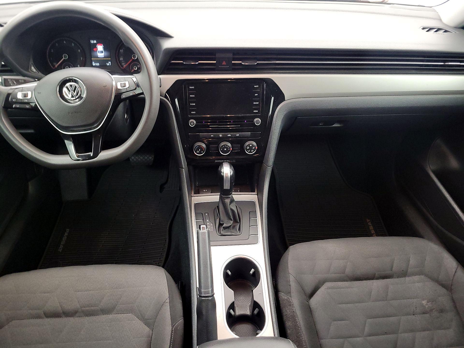 Thumbnail: 2020 Volkswagen Passat - 9