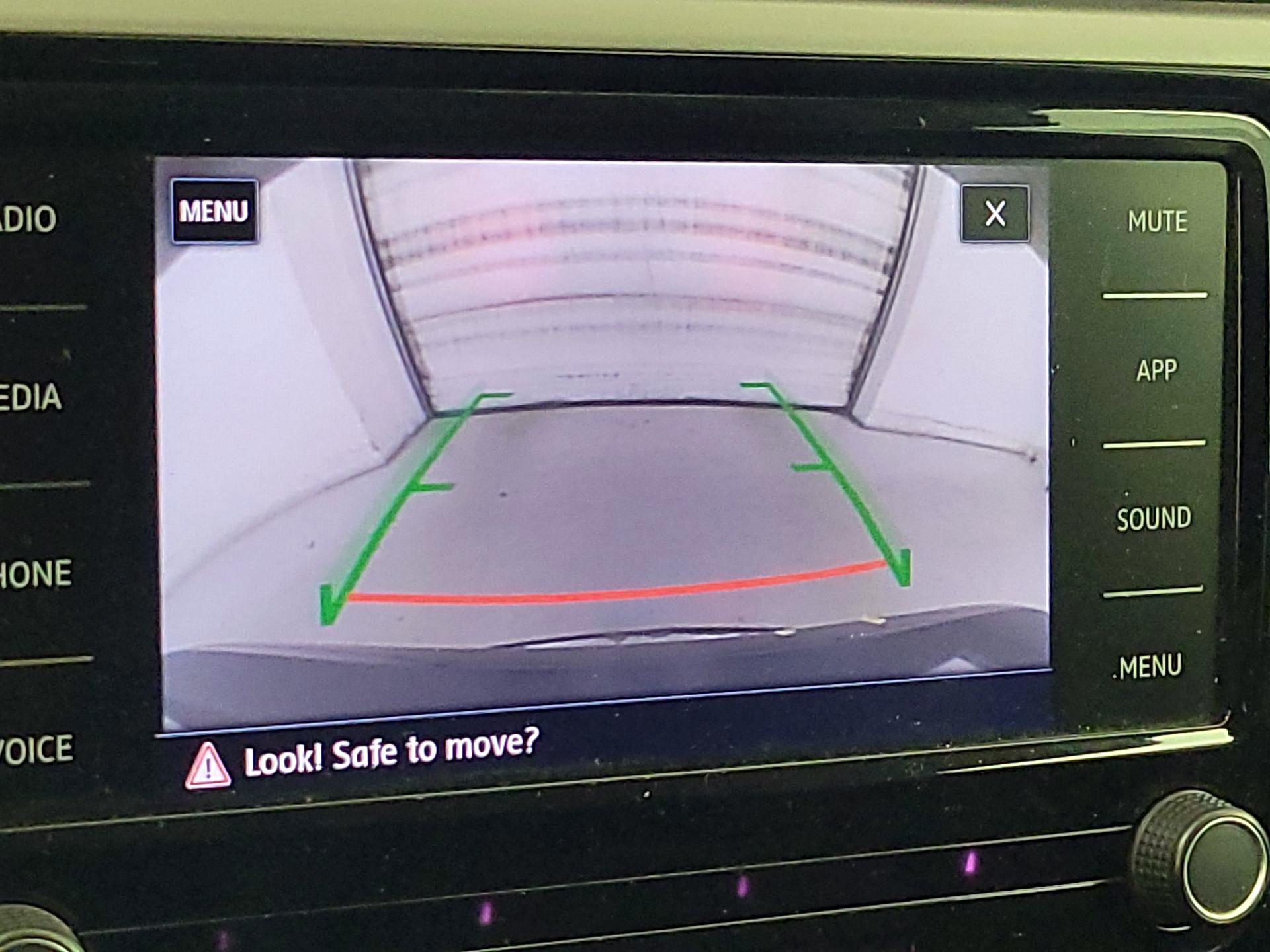 Thumbnail: 2020 Volkswagen Passat - 14