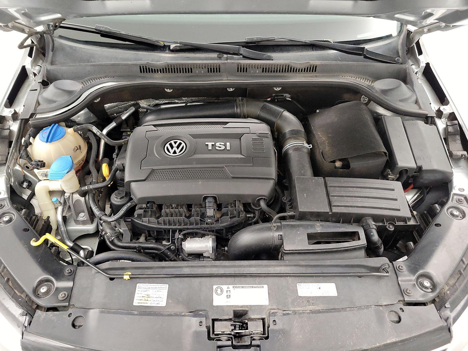 Thumbnail: 2015 Volkswagen Jetta - 20