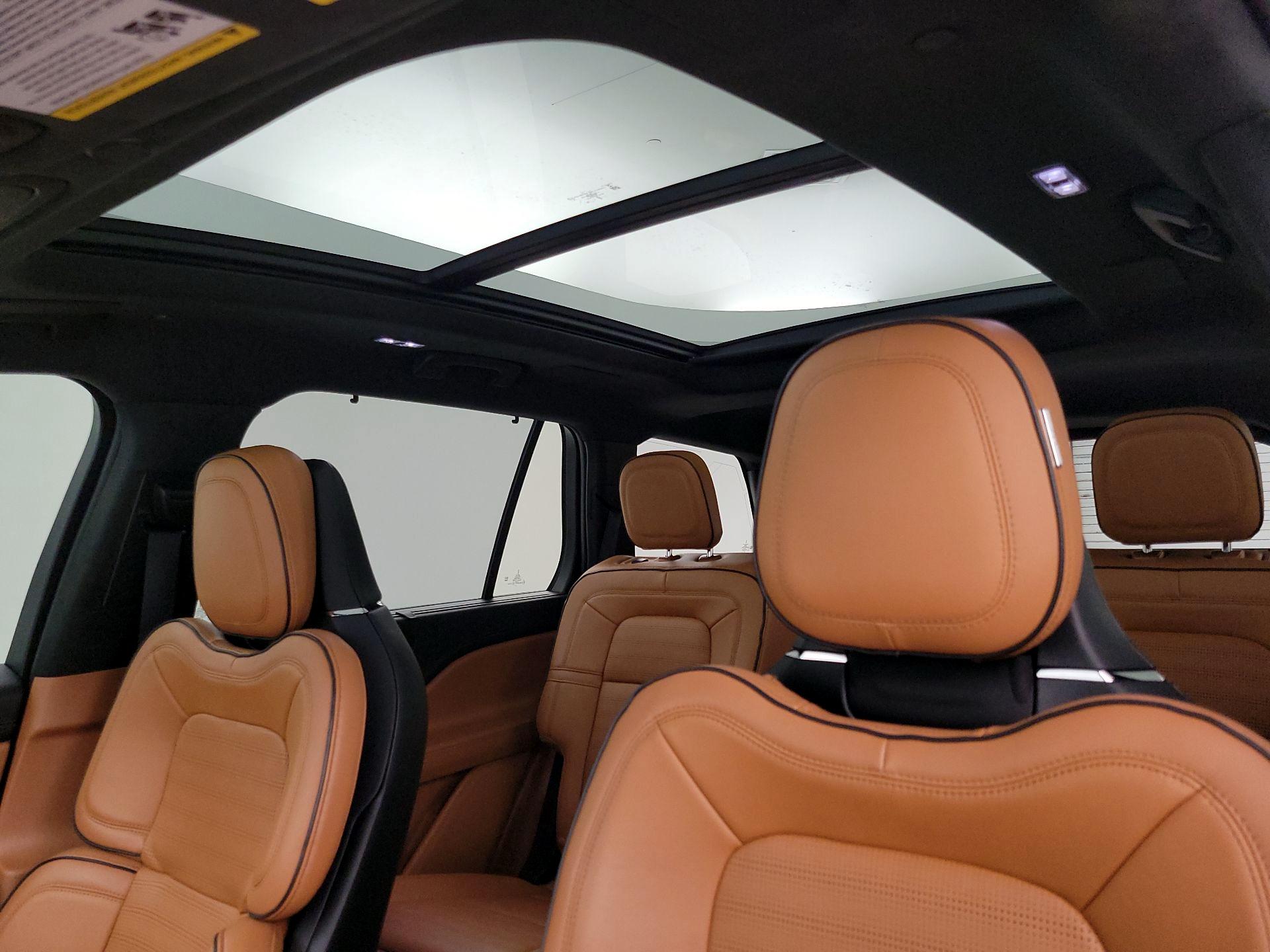 Thumbnail: 2023 Lincoln Aviator - 20
