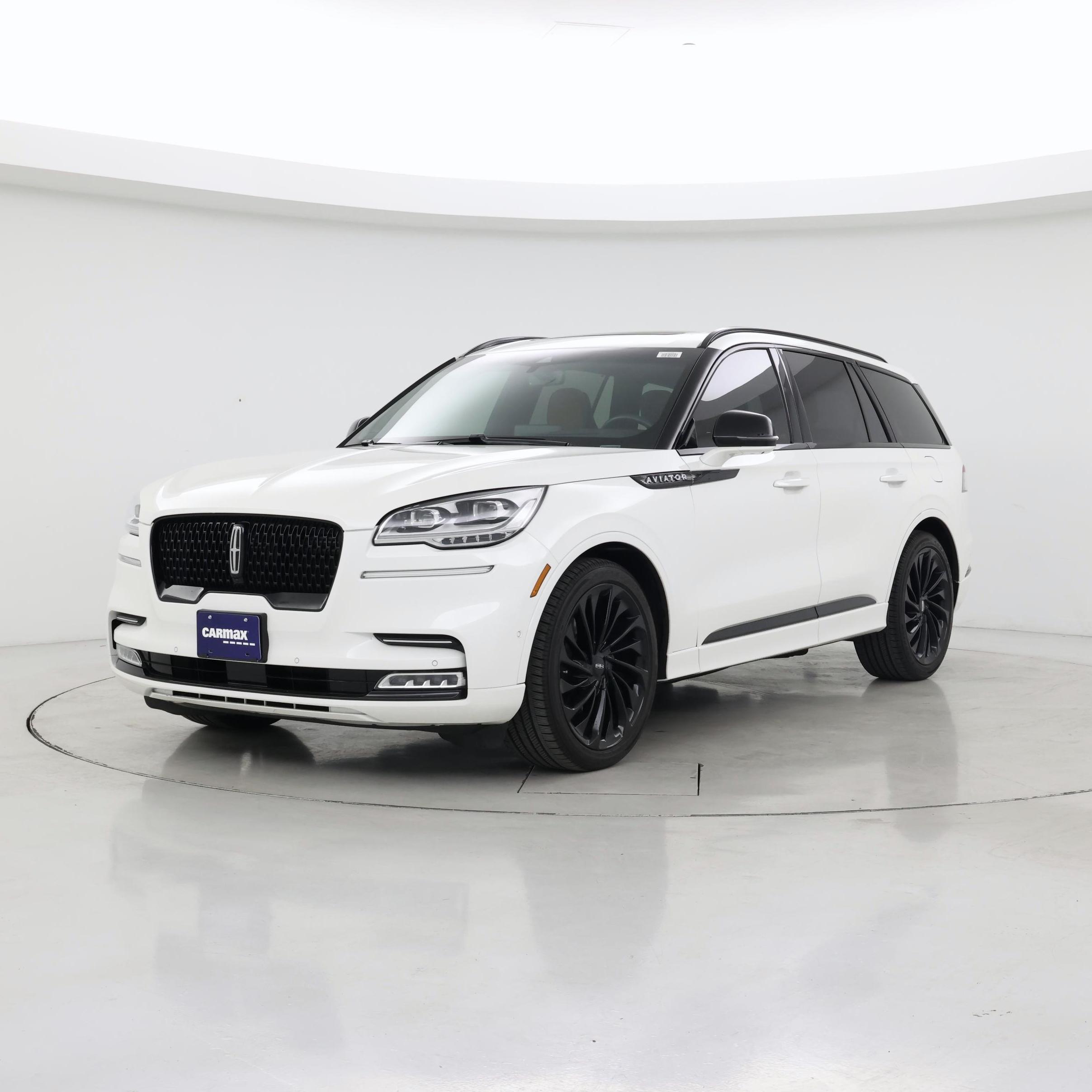 Thumbnail: 2023 Lincoln Aviator - 4