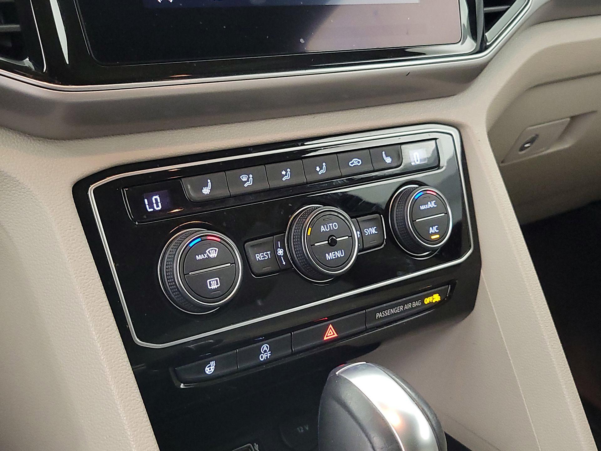 Thumbnail: 2019 Volkswagen Atlas - 17