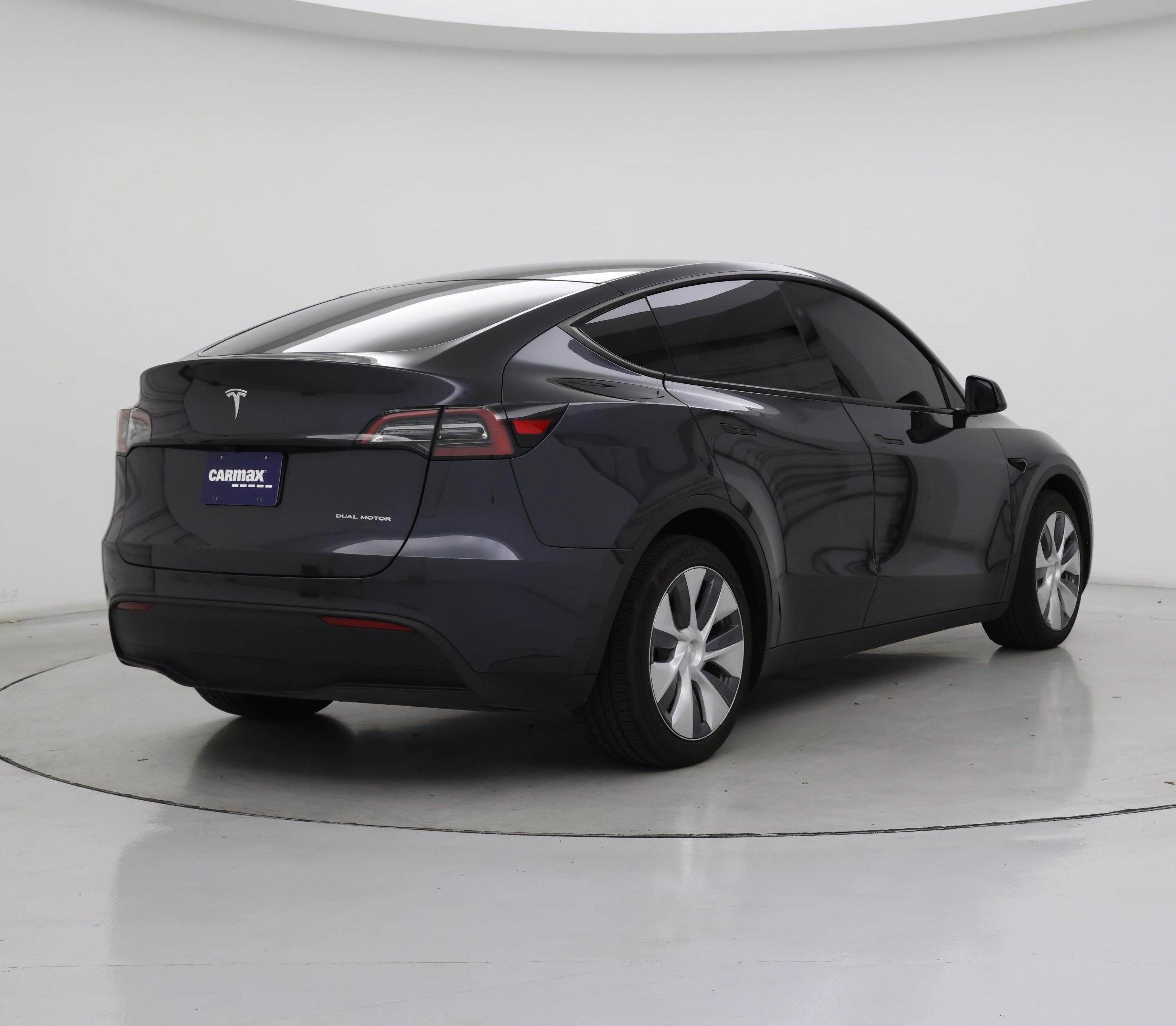 Thumbnail: 2024 Tesla Model Y - 8