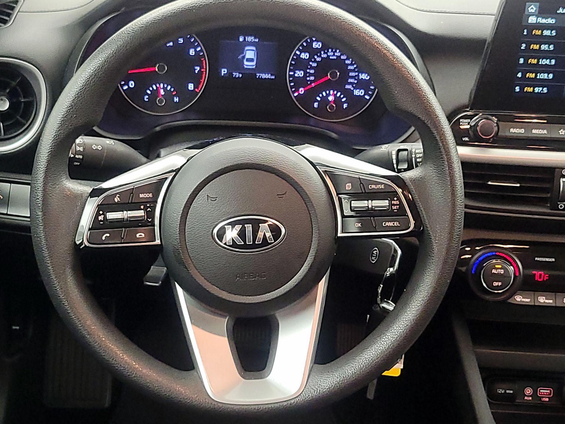 Thumbnail: 2019 Kia Forte - 10