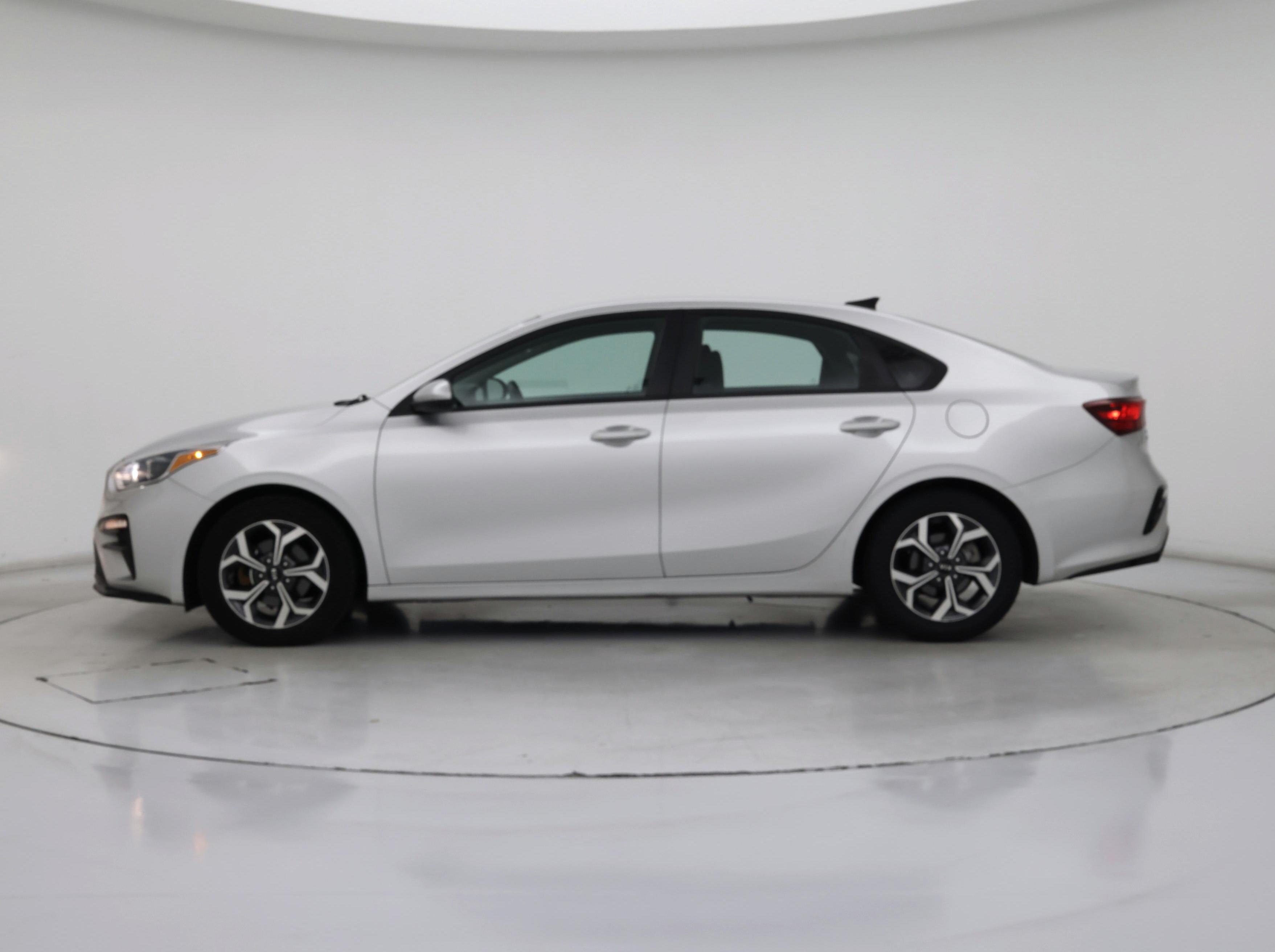 Thumbnail: 2019 Kia Forte - 3