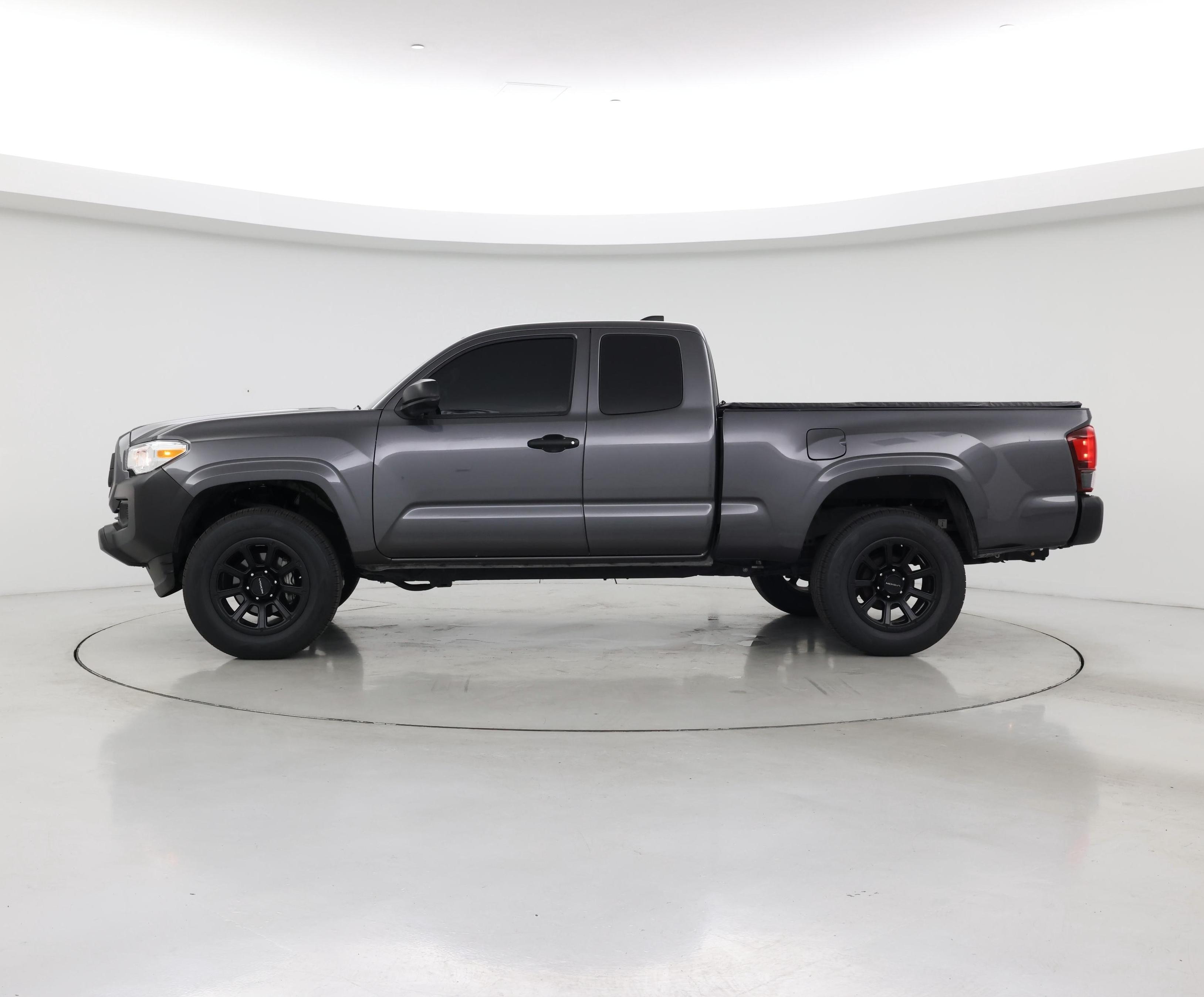 Thumbnail: 2023 Toyota Tacoma - 3