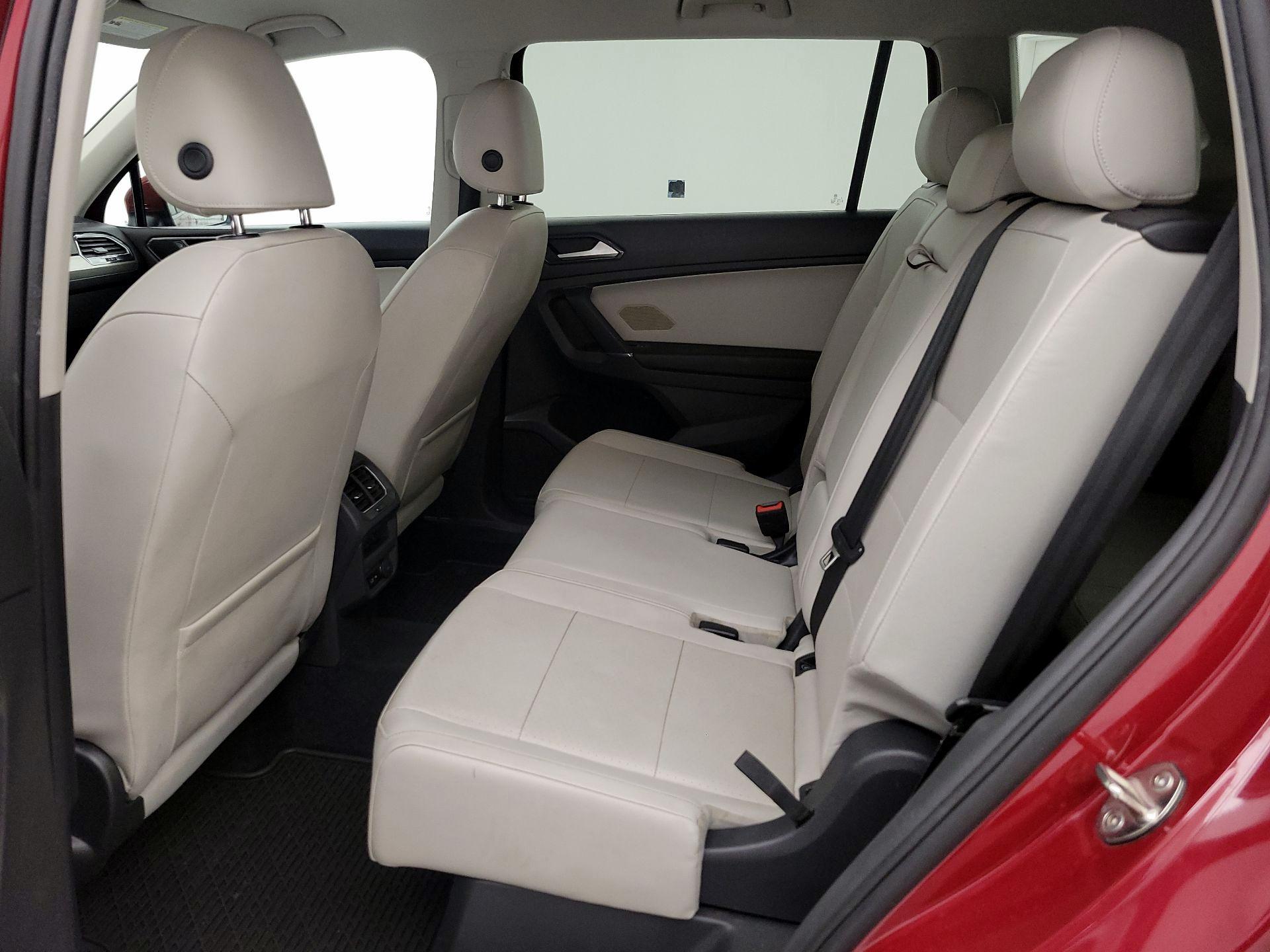 Thumbnail: 2018 Volkswagen Tiguan - 19