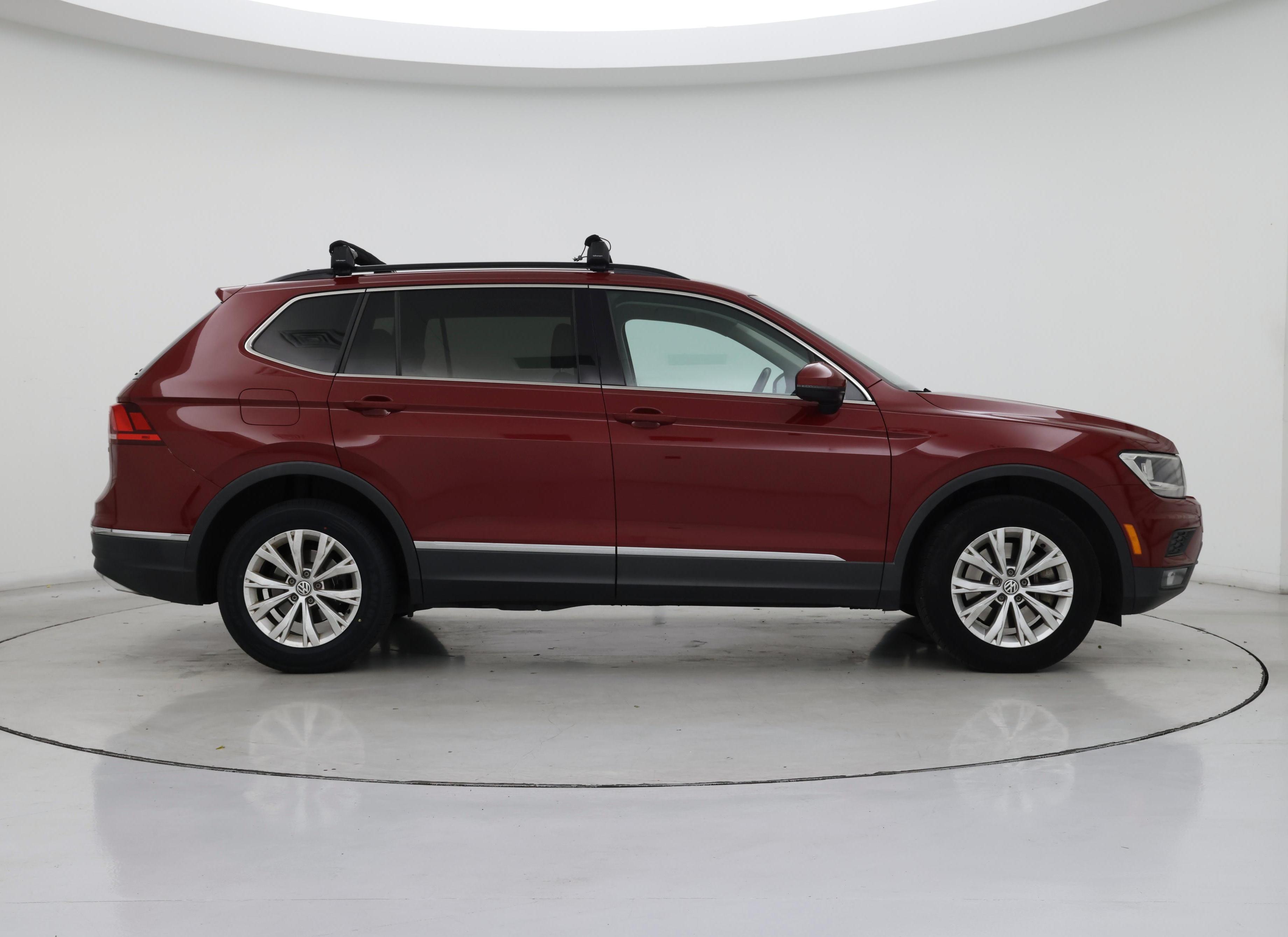 Thumbnail: 2018 Volkswagen Tiguan - 7