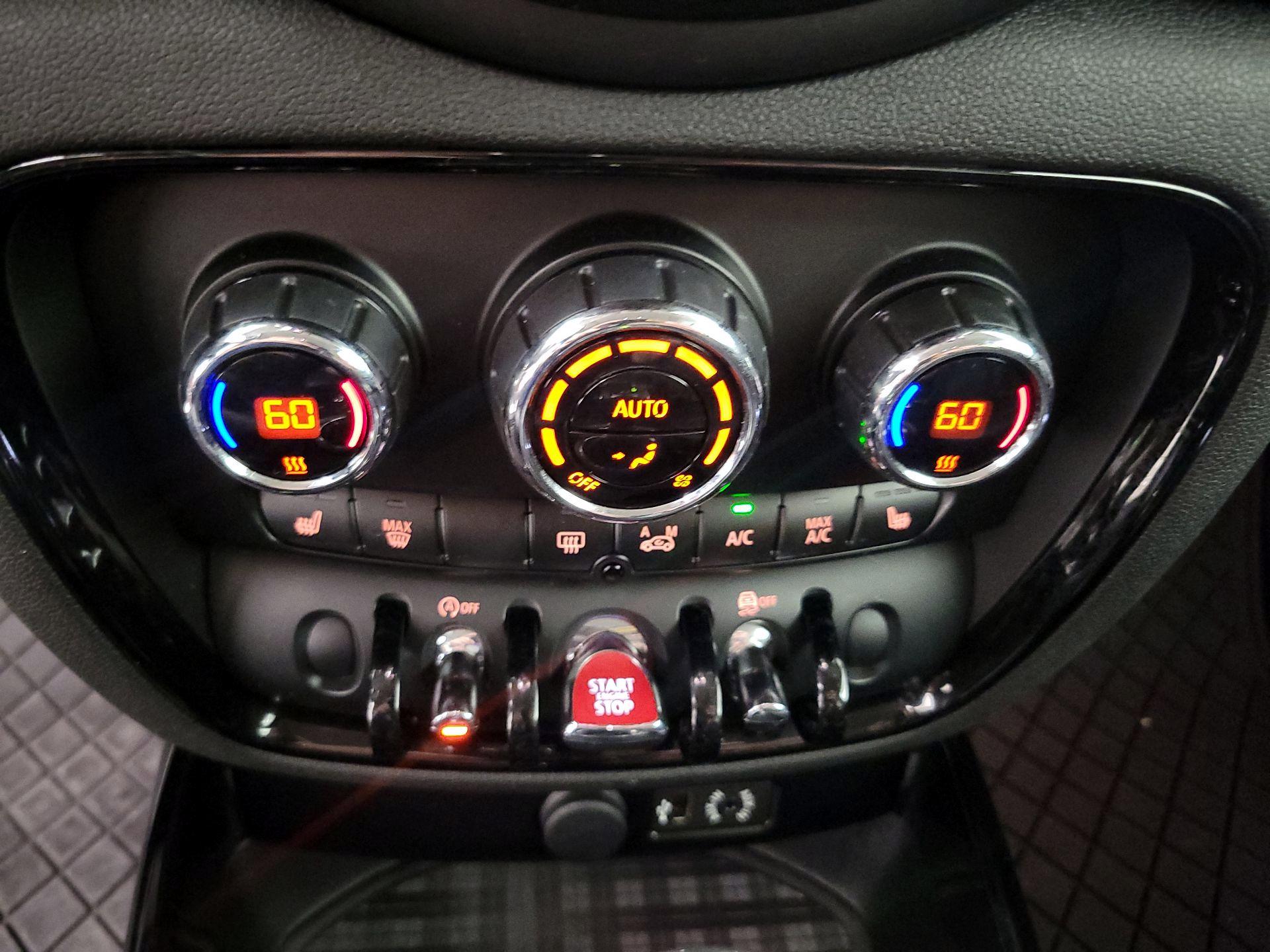 Thumbnail: 2017 MINI Cooper Clubman - 15
