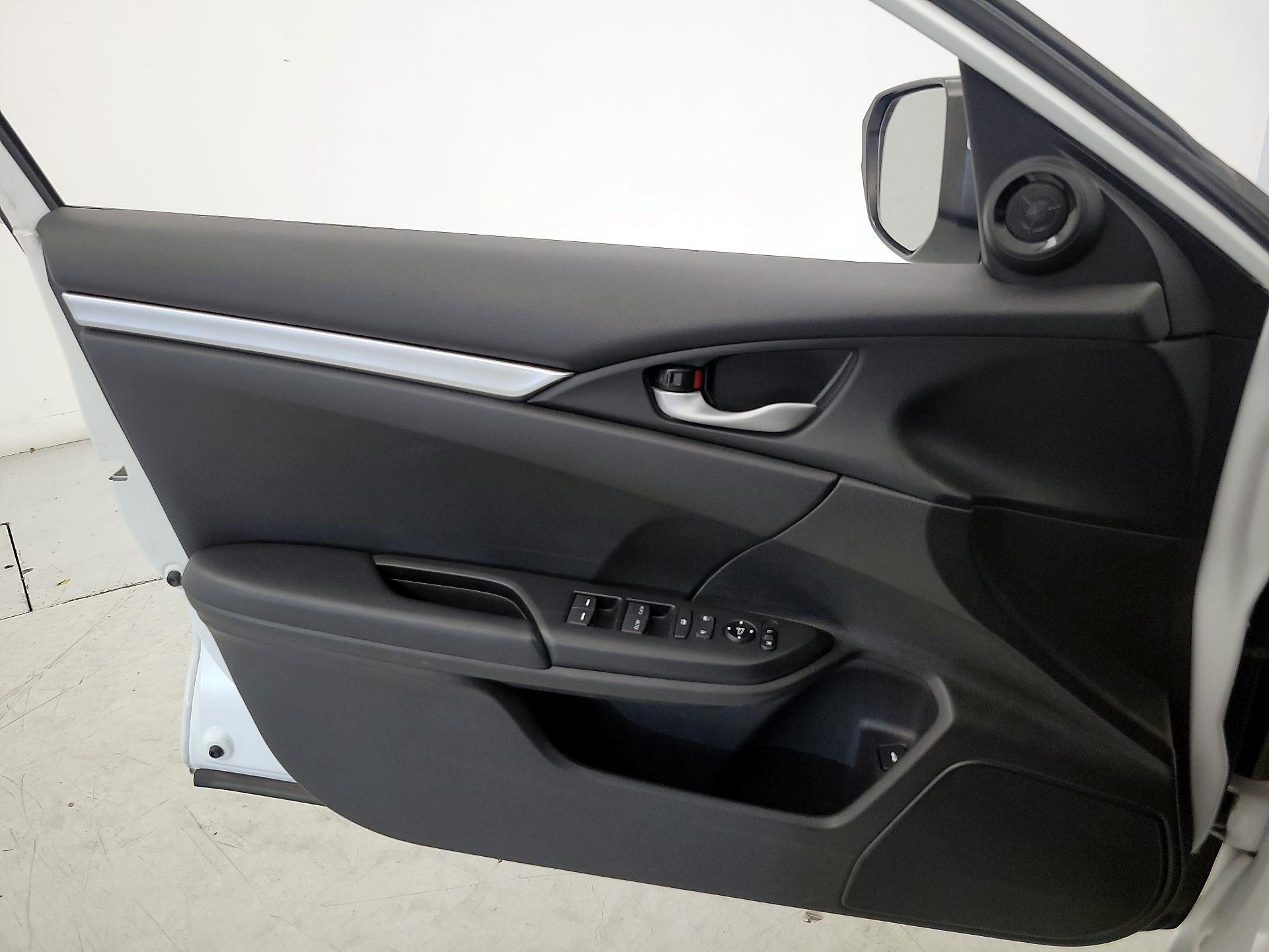 Thumbnail: 2019 Honda Civic - 12