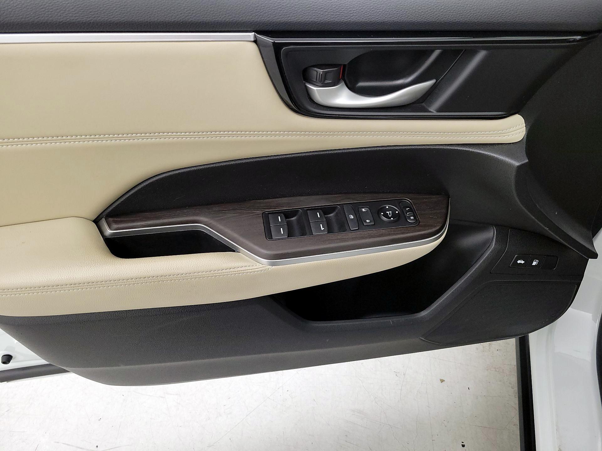 Thumbnail: 2018 Honda Clarity - 12