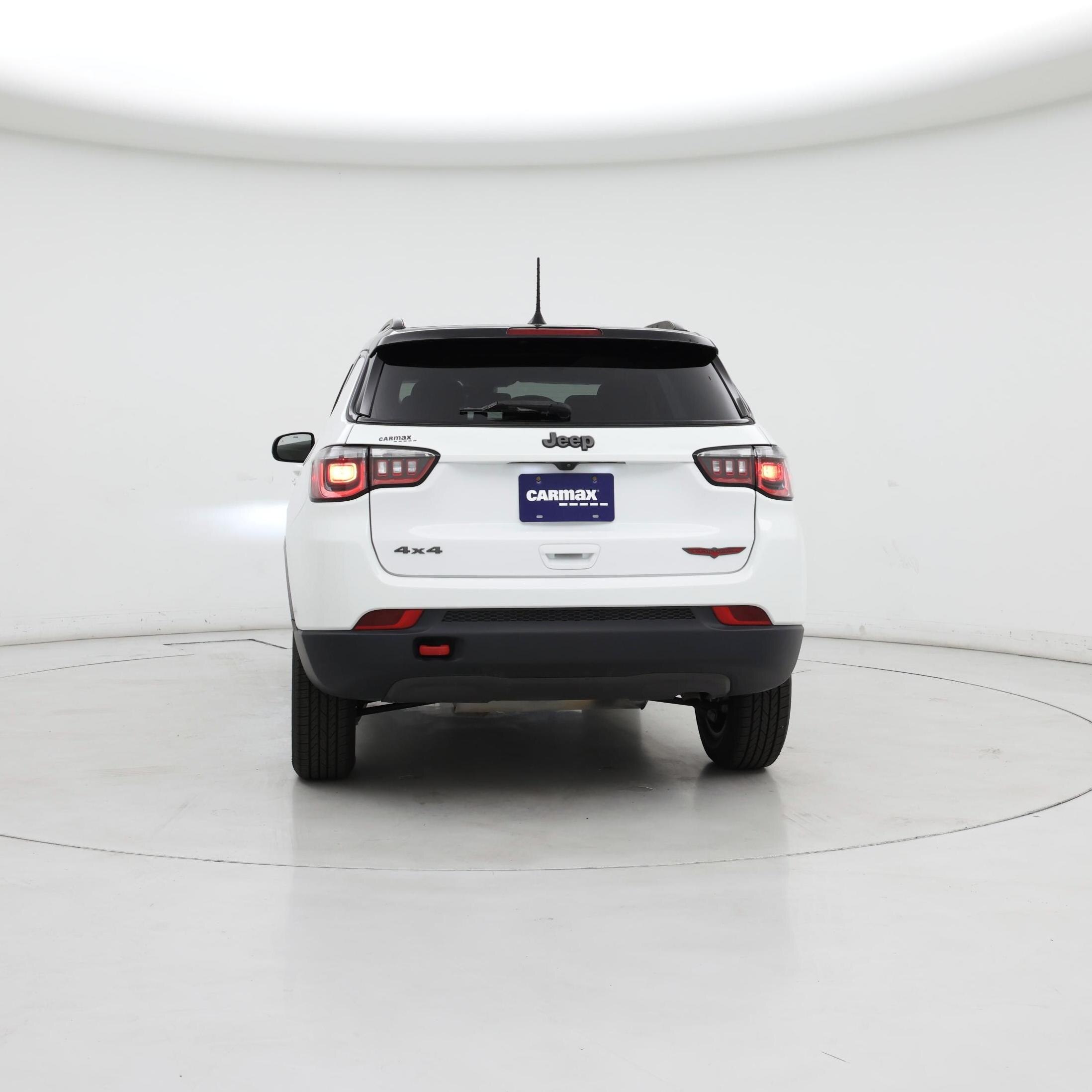 Thumbnail: 2022 Jeep Compass - 6