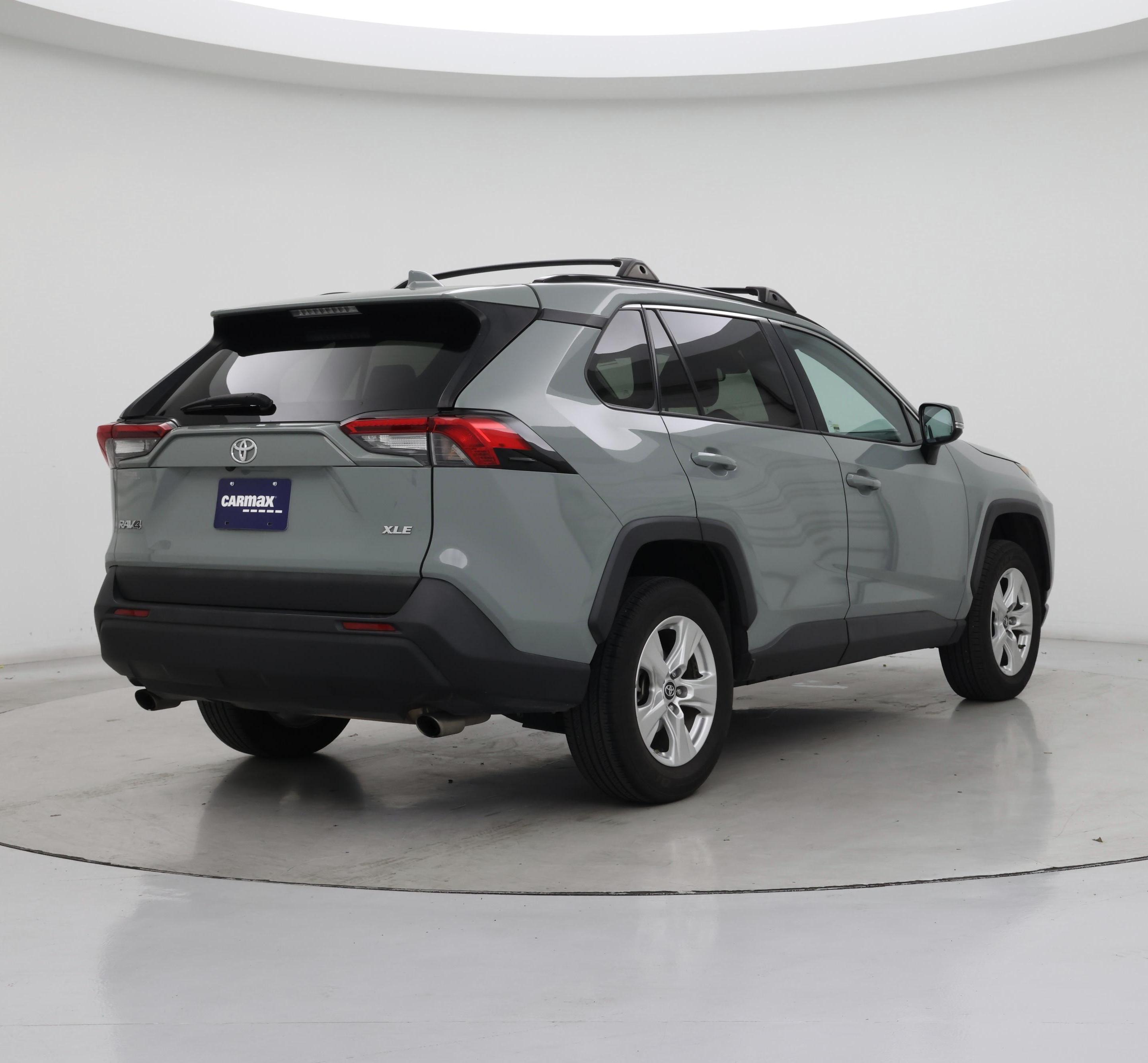 Thumbnail: 2019 Toyota RAV4 - 8