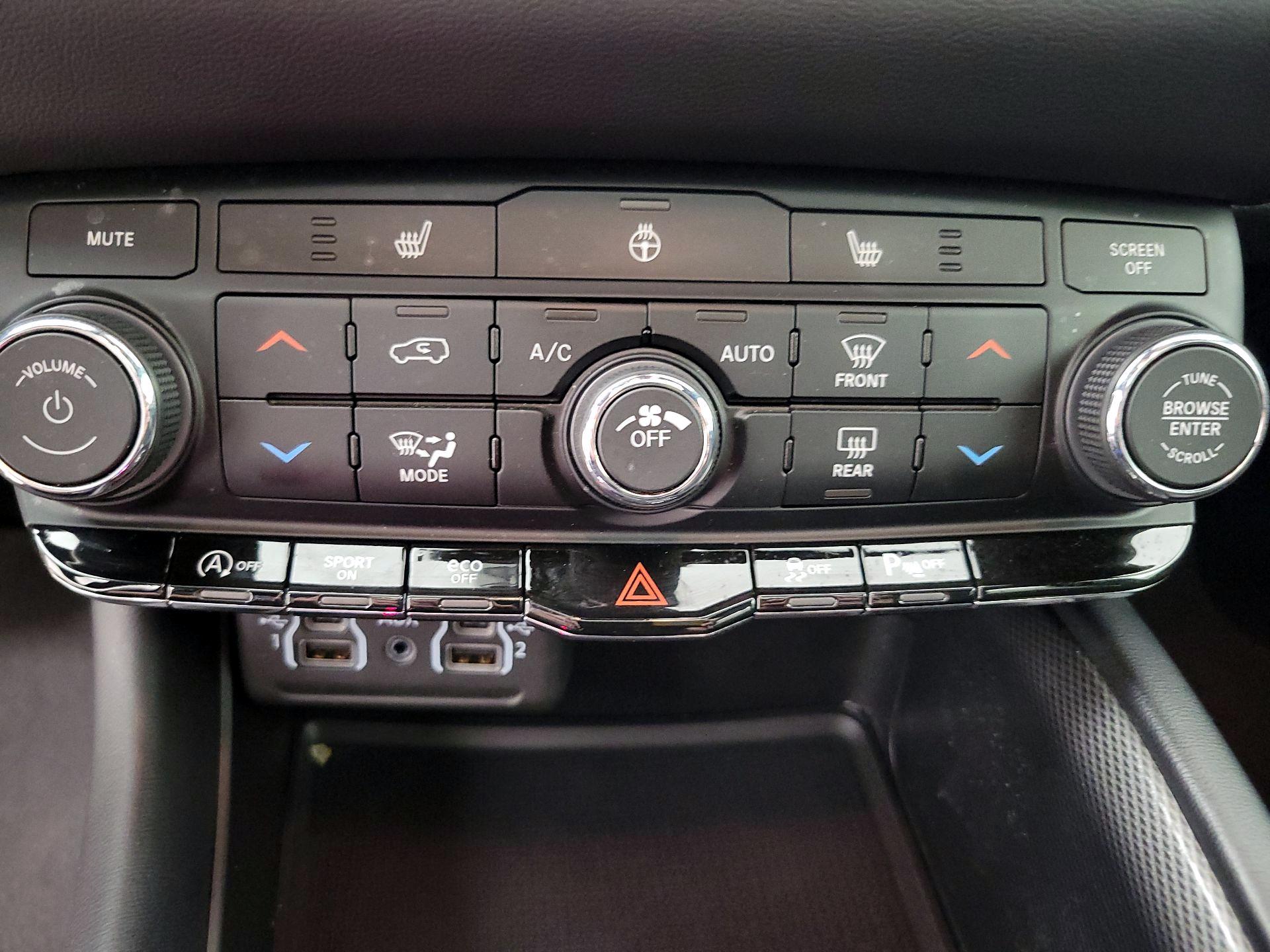 Thumbnail: 2021 Dodge Durango - 16