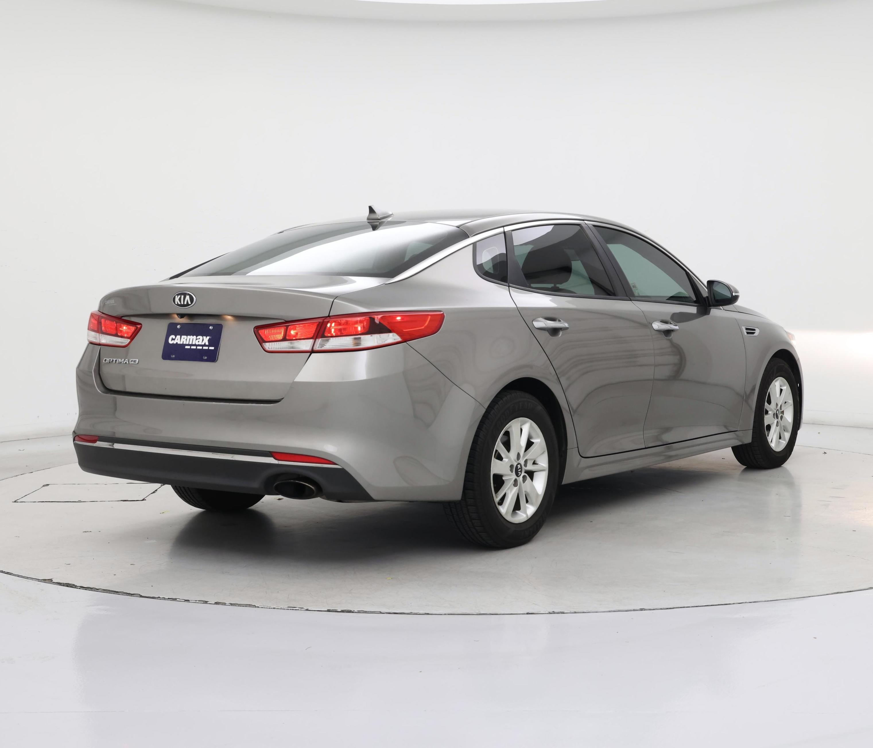 Thumbnail: 2016 Kia Optima - 8