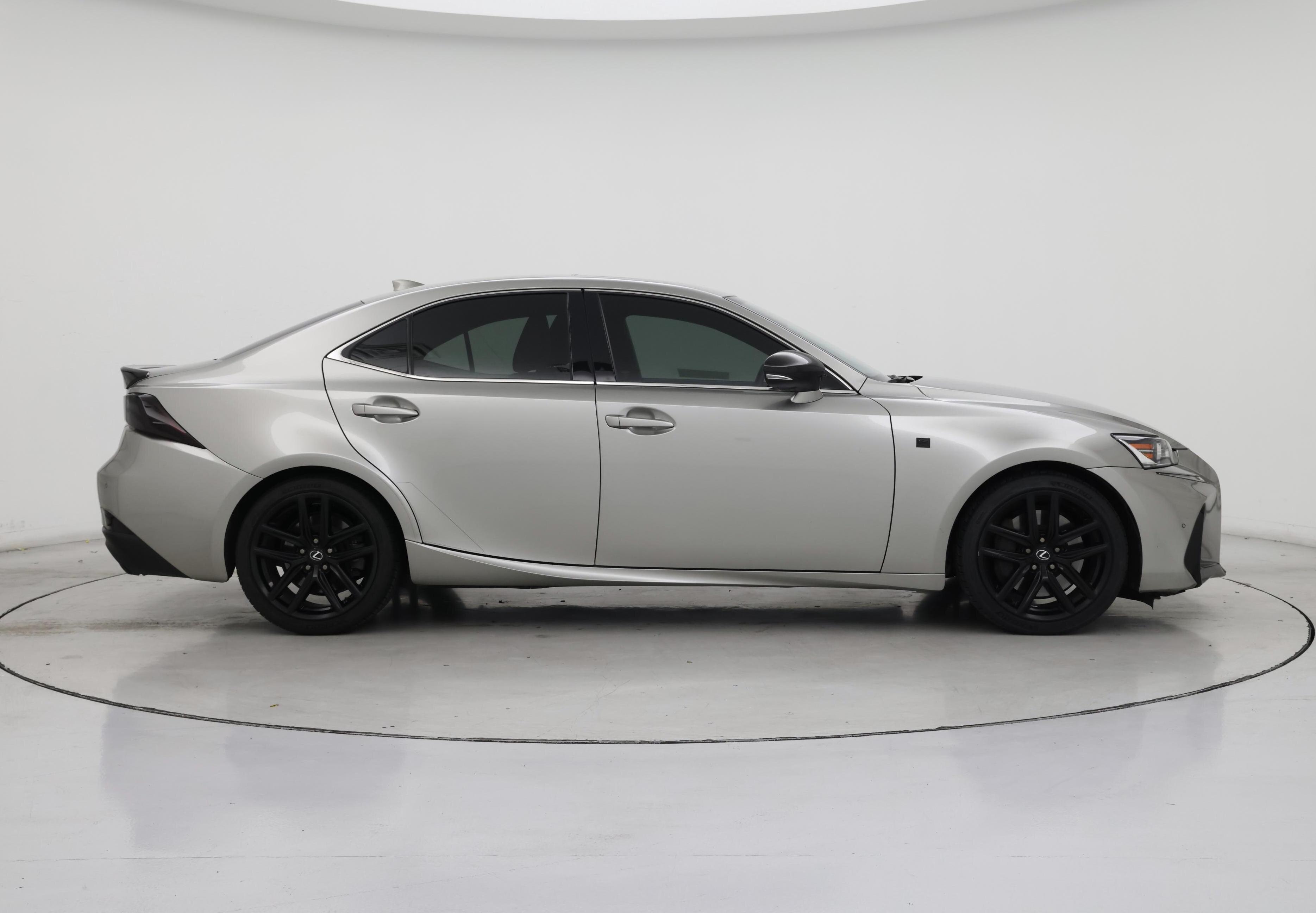 Thumbnail: 2019 Lexus IS - 7