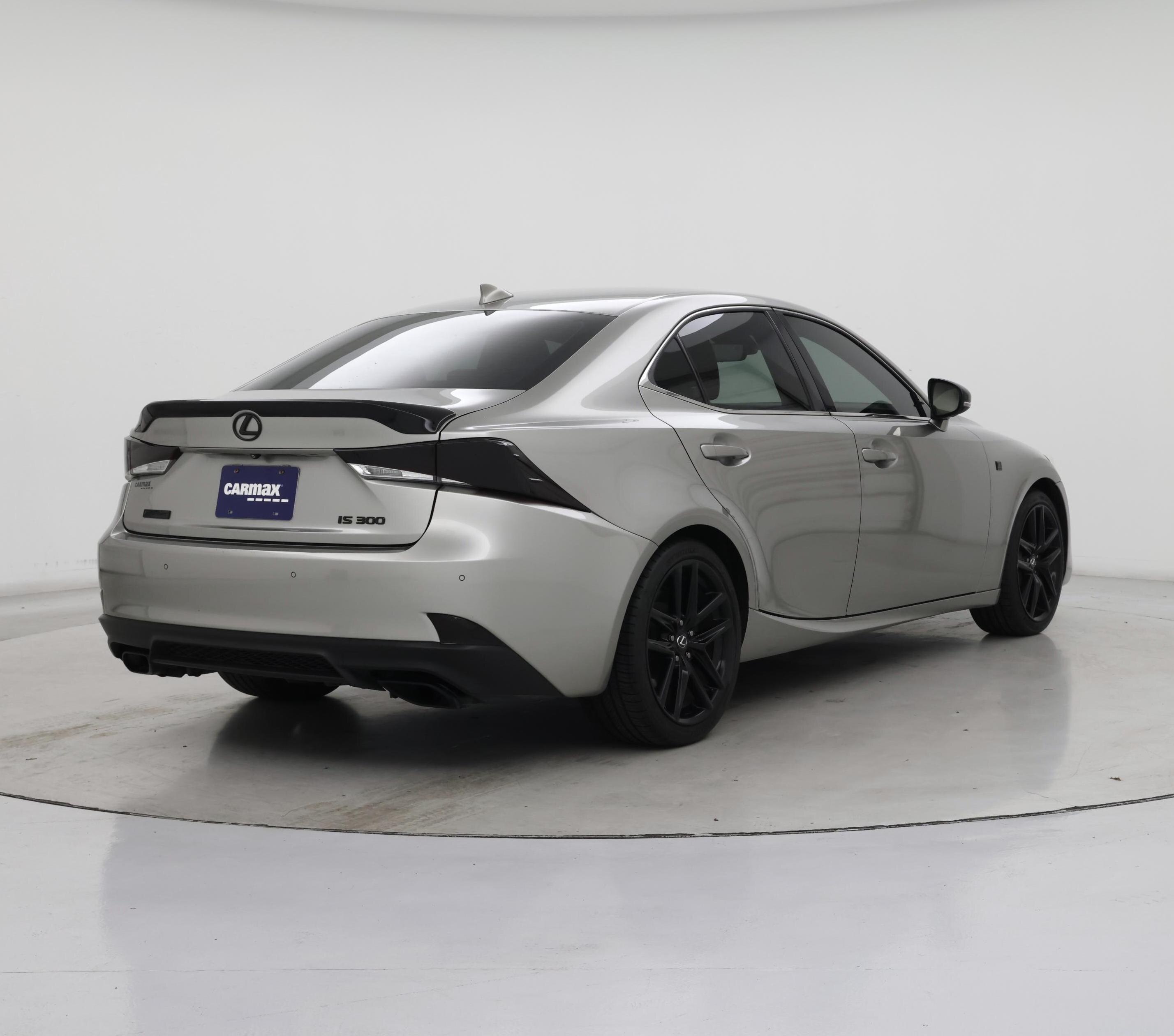 Thumbnail: 2019 Lexus IS - 8