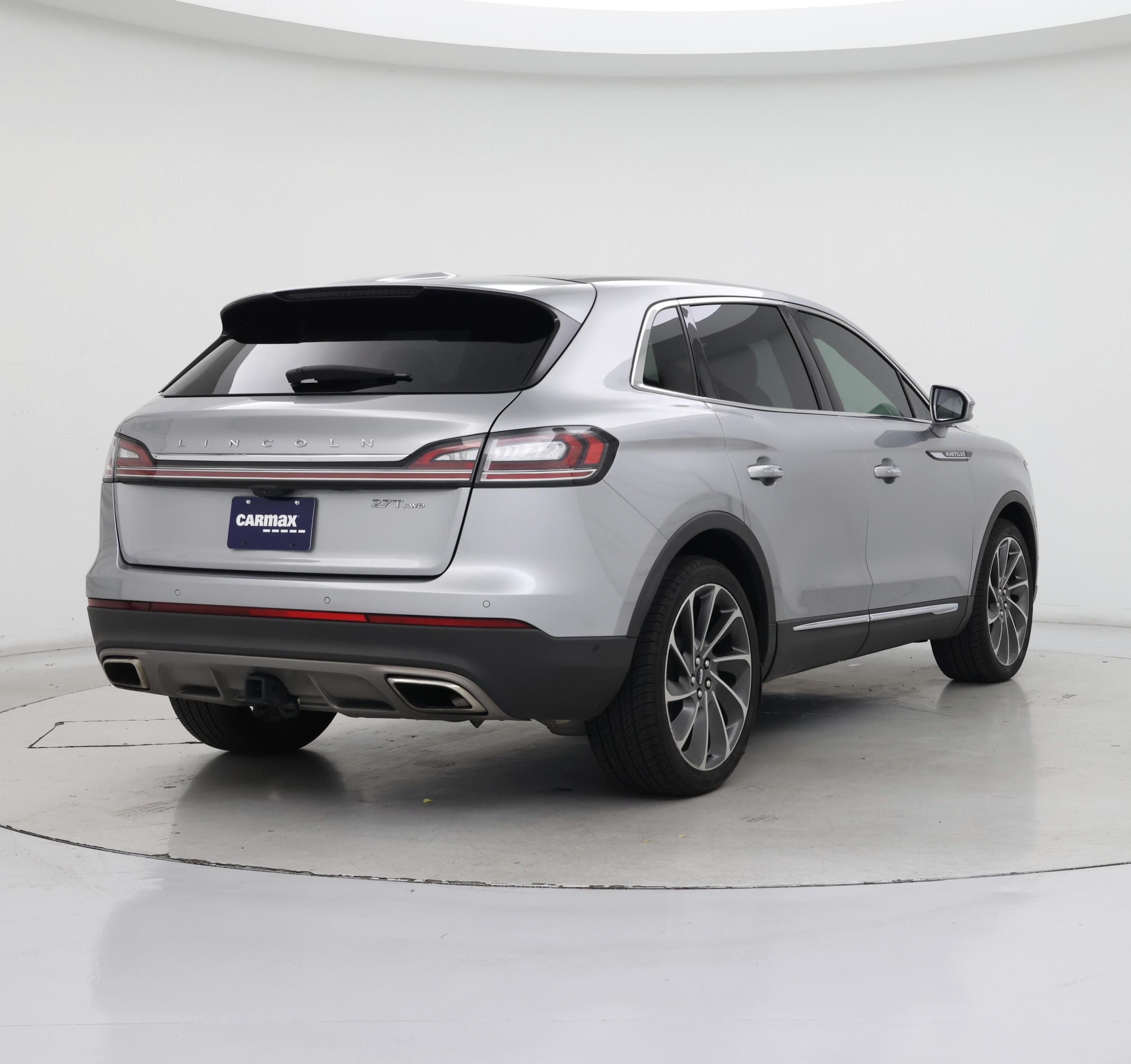 Thumbnail: 2020 Lincoln Nautilus - 8