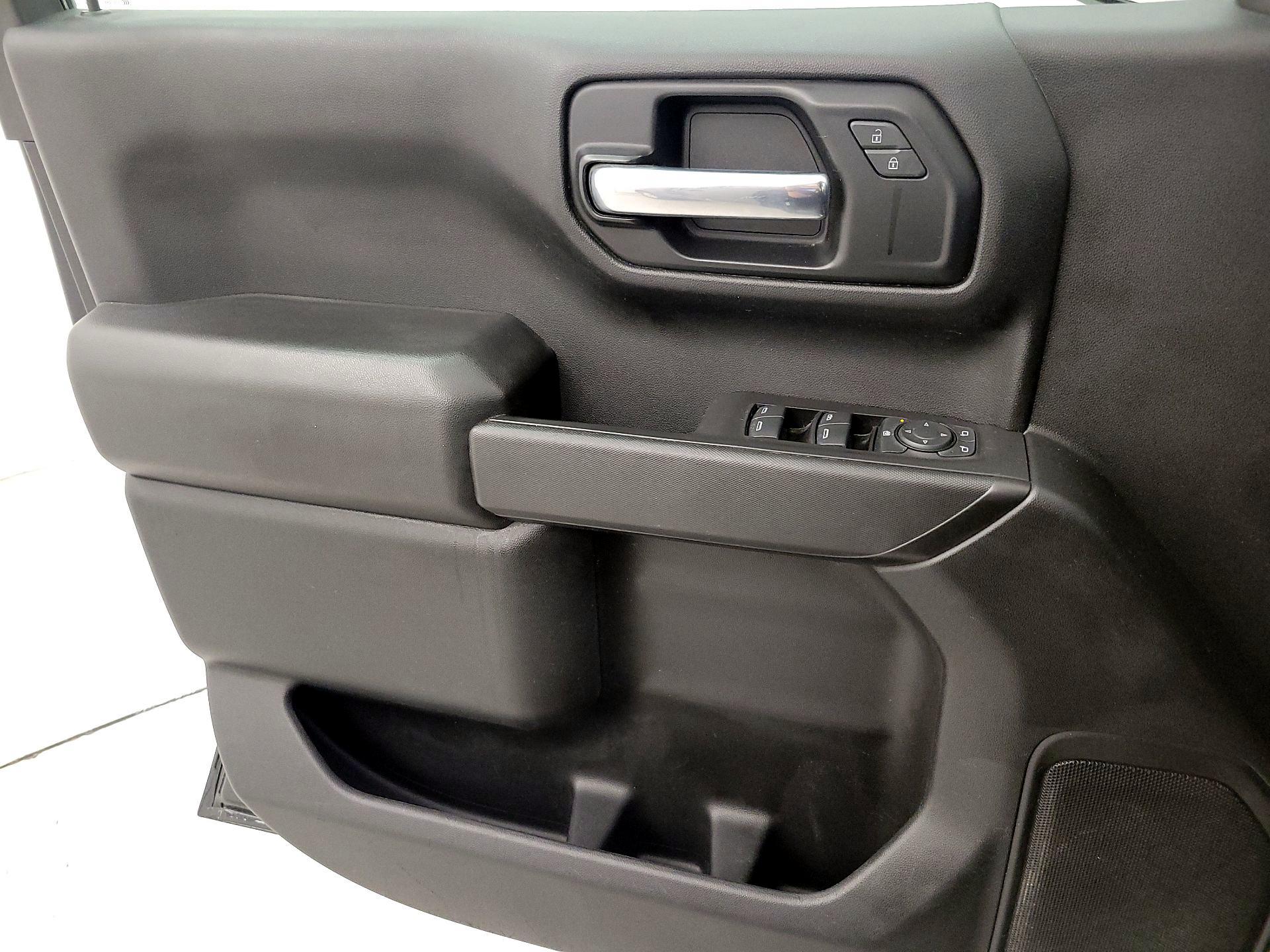 Thumbnail: 2020 Chevrolet Silverado 1500 - 12
