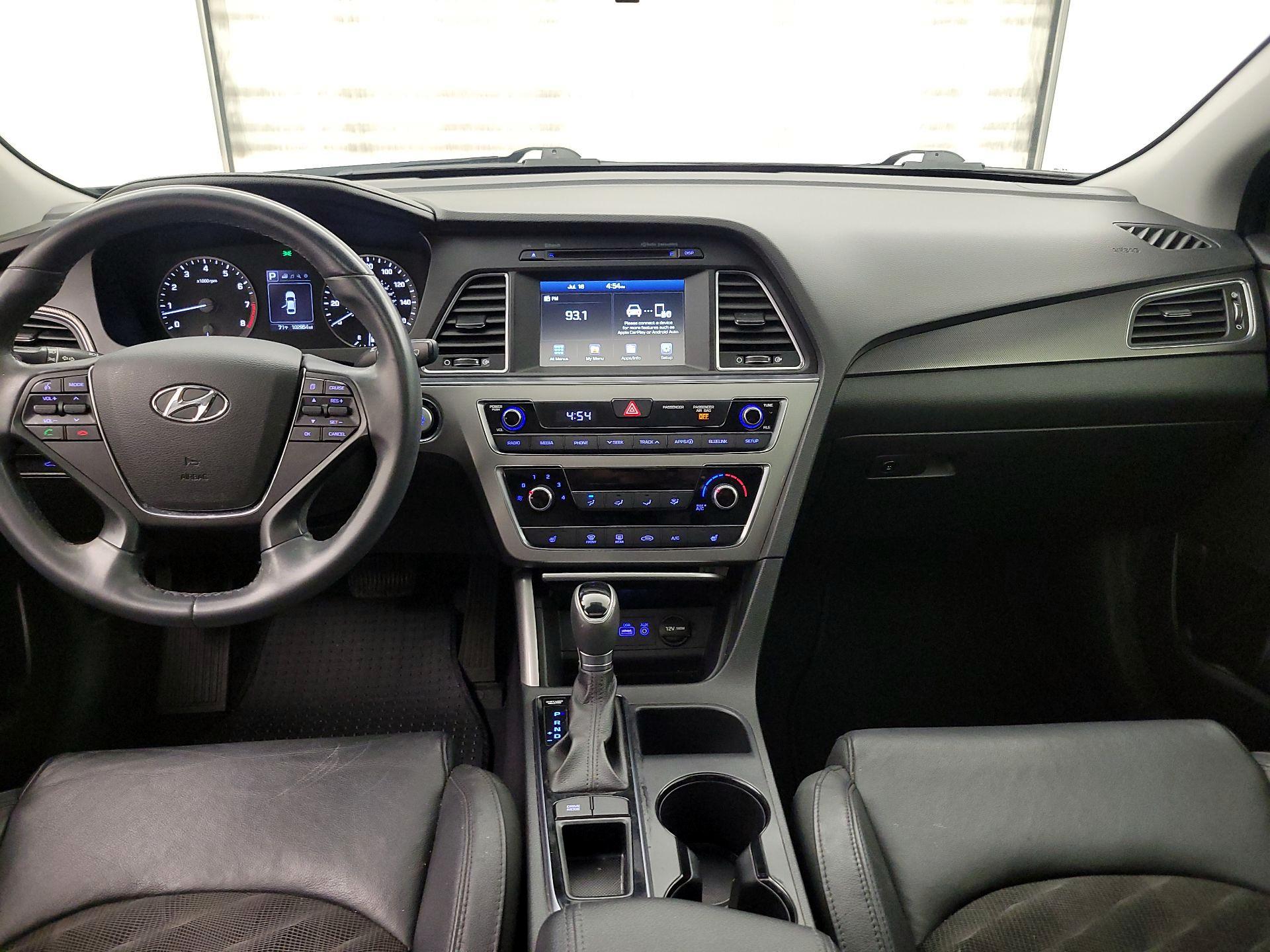 Thumbnail: 2017 Hyundai Sonata - 9