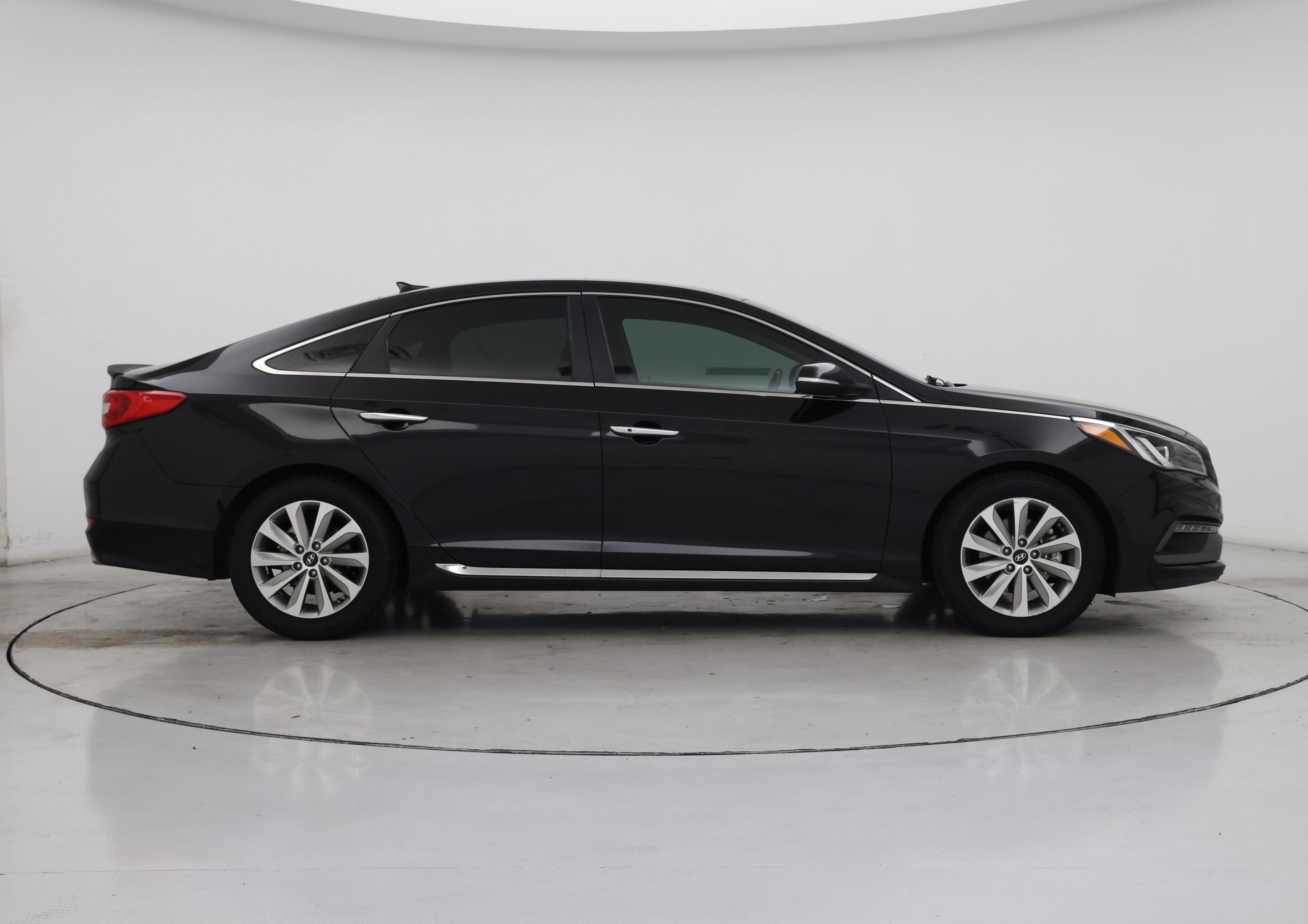 Thumbnail: 2017 Hyundai Sonata - 7