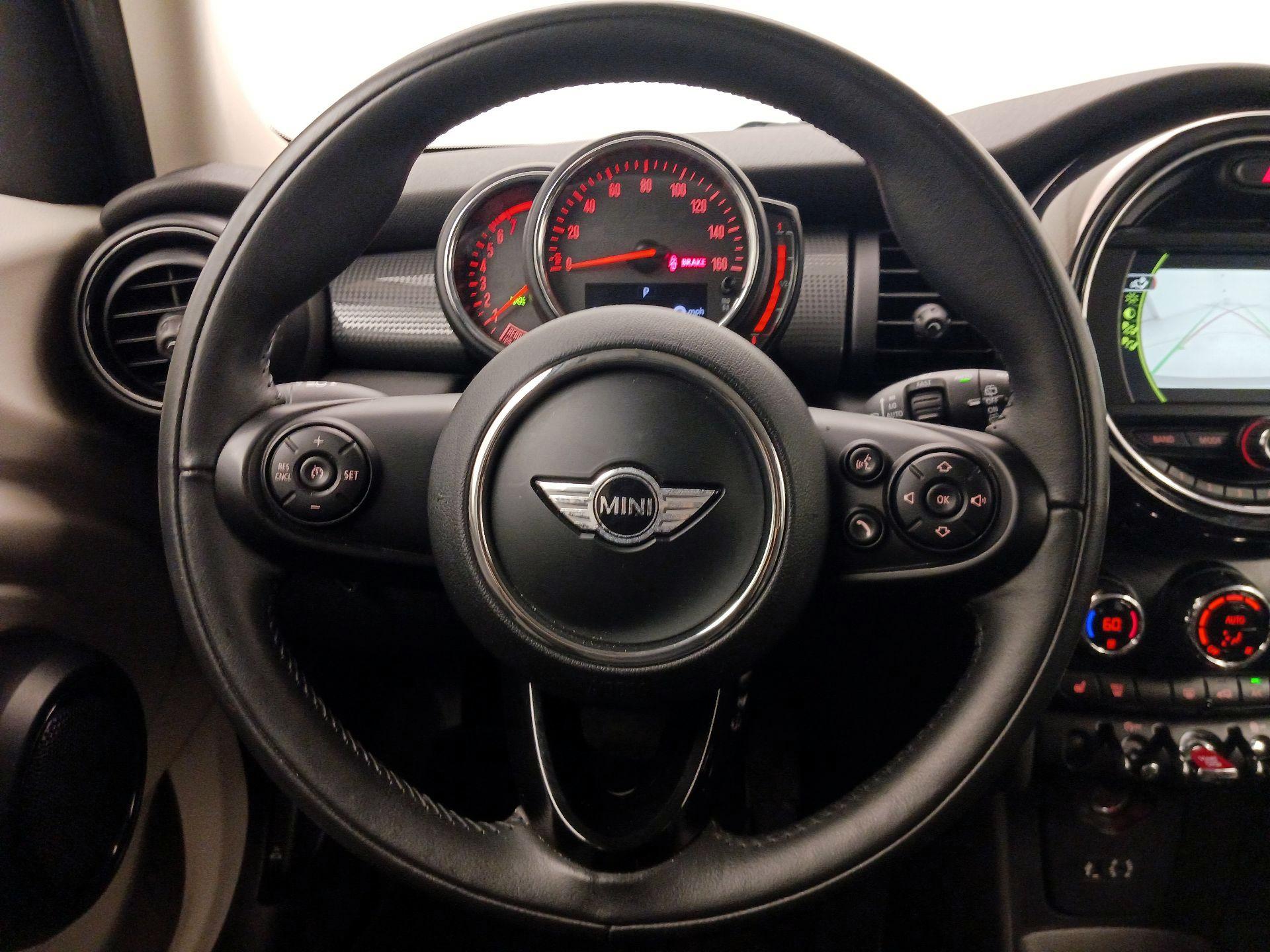 Thumbnail: 2018 MINI Cooper Hardtop - 10