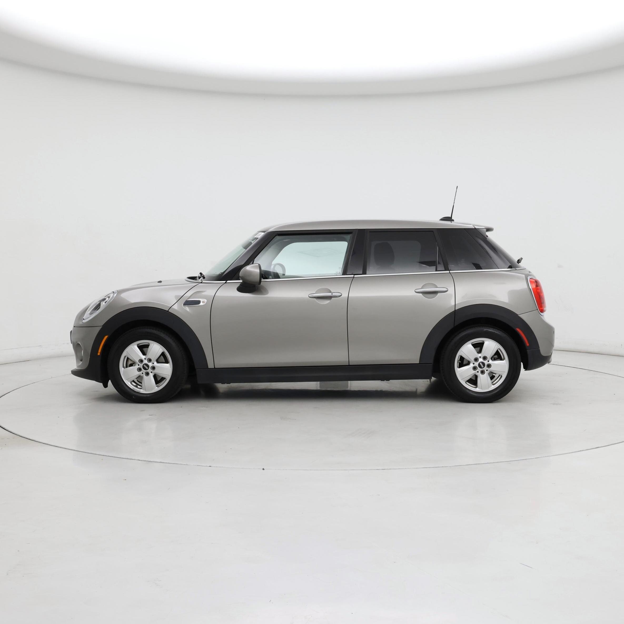 Thumbnail: 2018 MINI Cooper Hardtop - 3