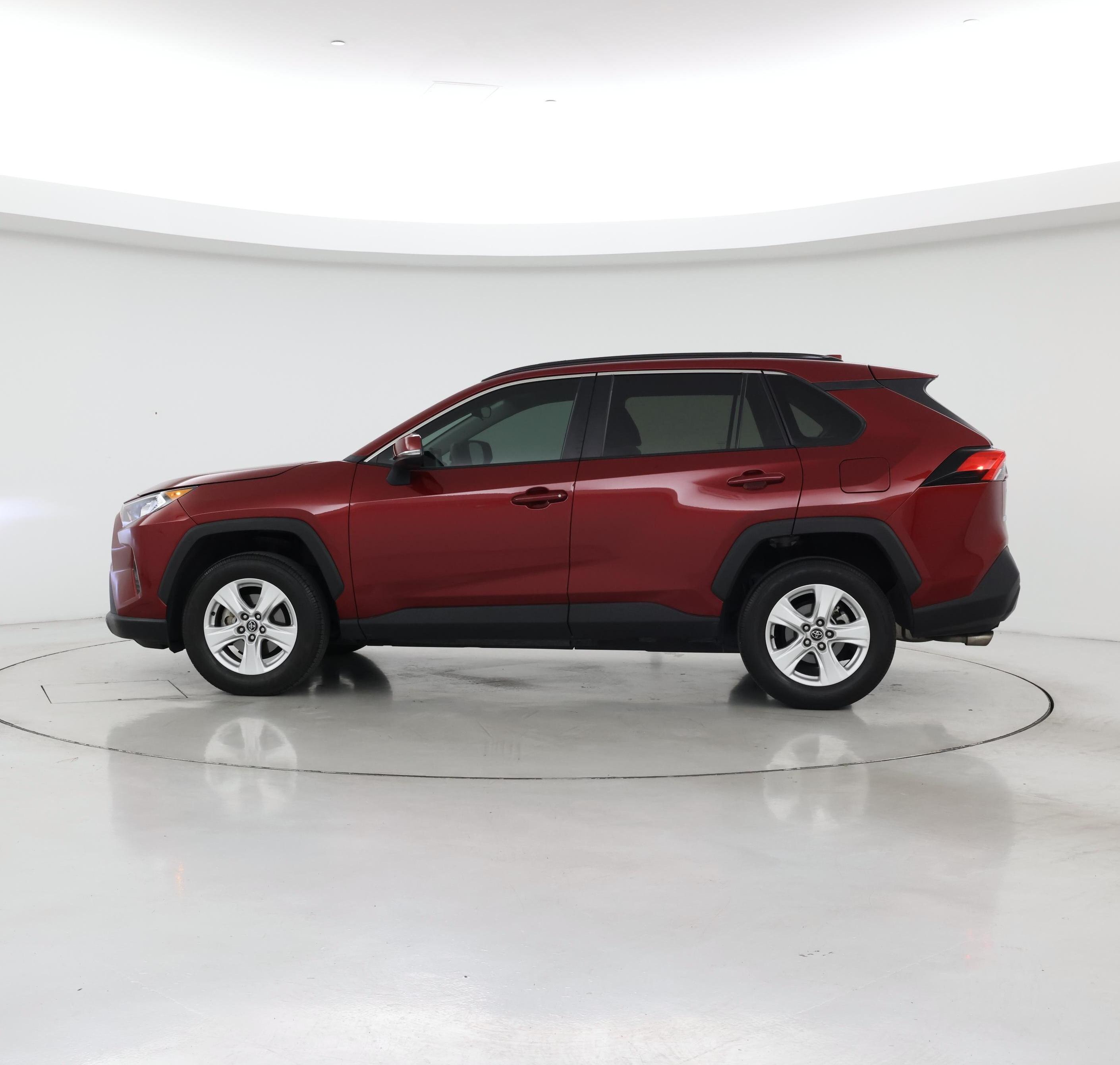 Thumbnail: 2020 Toyota RAV4 - 3