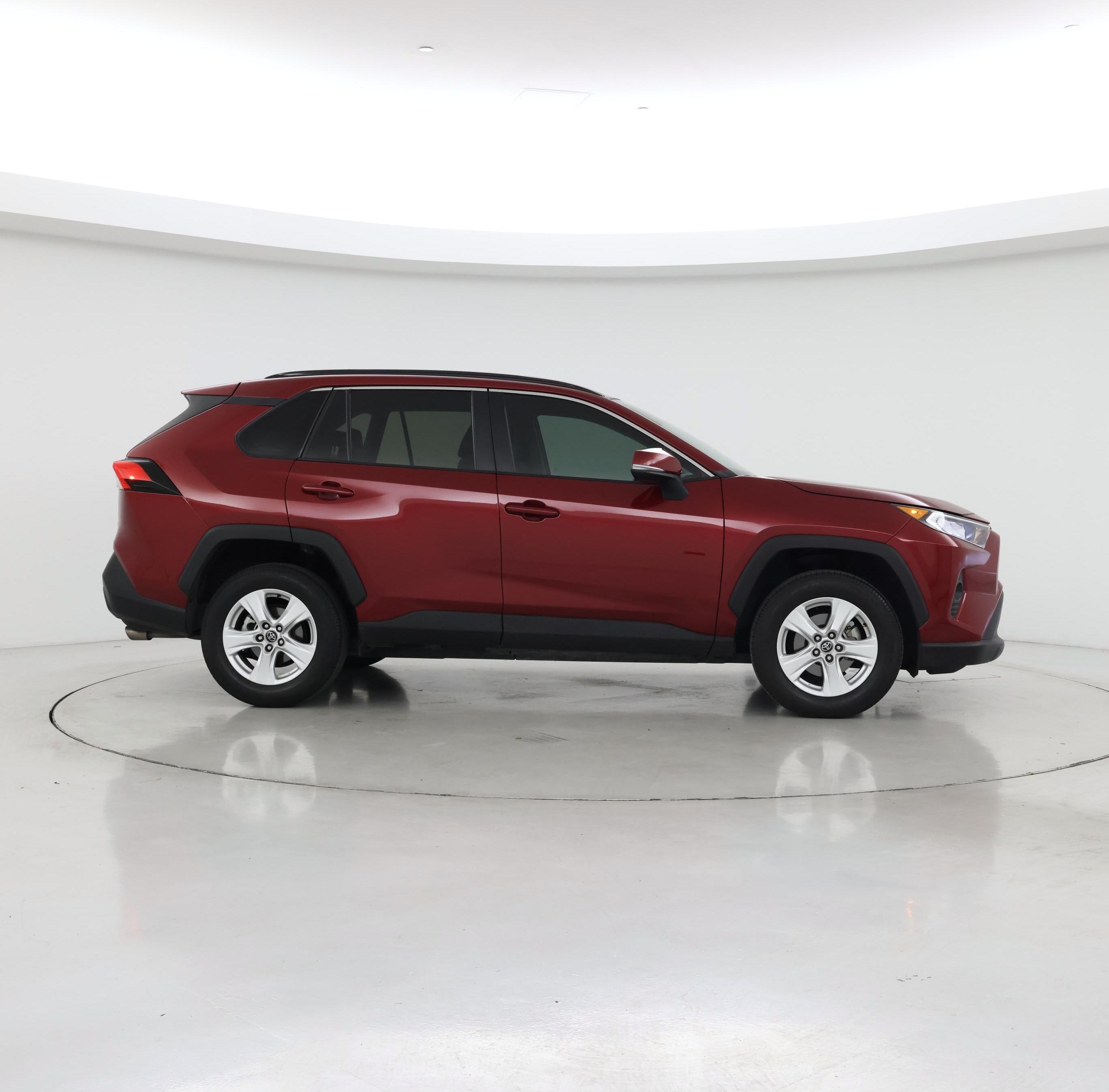 Thumbnail: 2020 Toyota RAV4 - 7