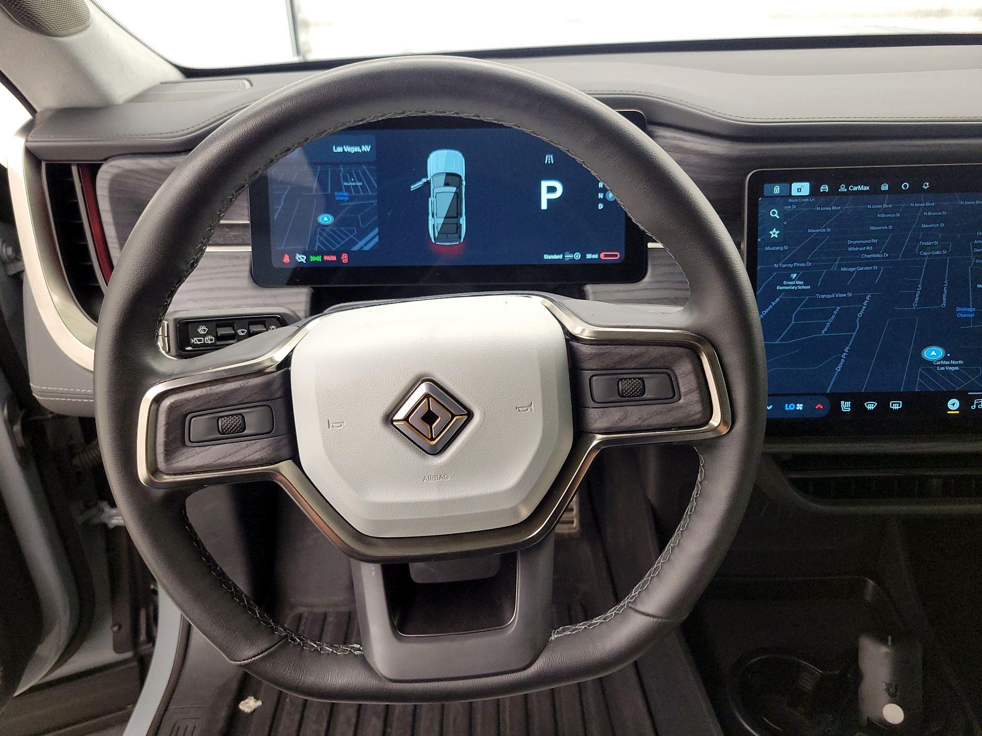 Thumbnail: 2023 Rivian R1S - 10