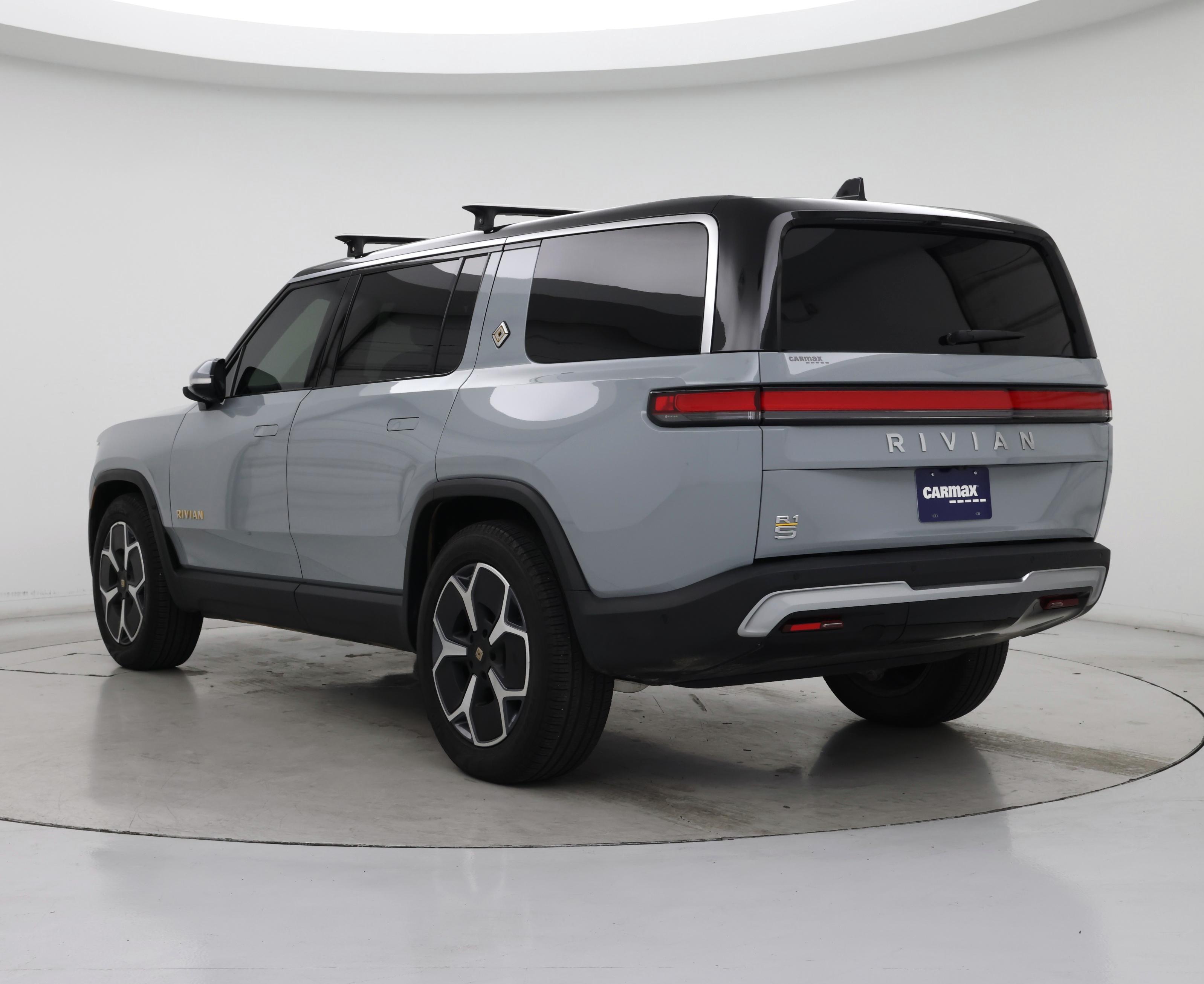 Thumbnail: 2023 Rivian R1S - 2