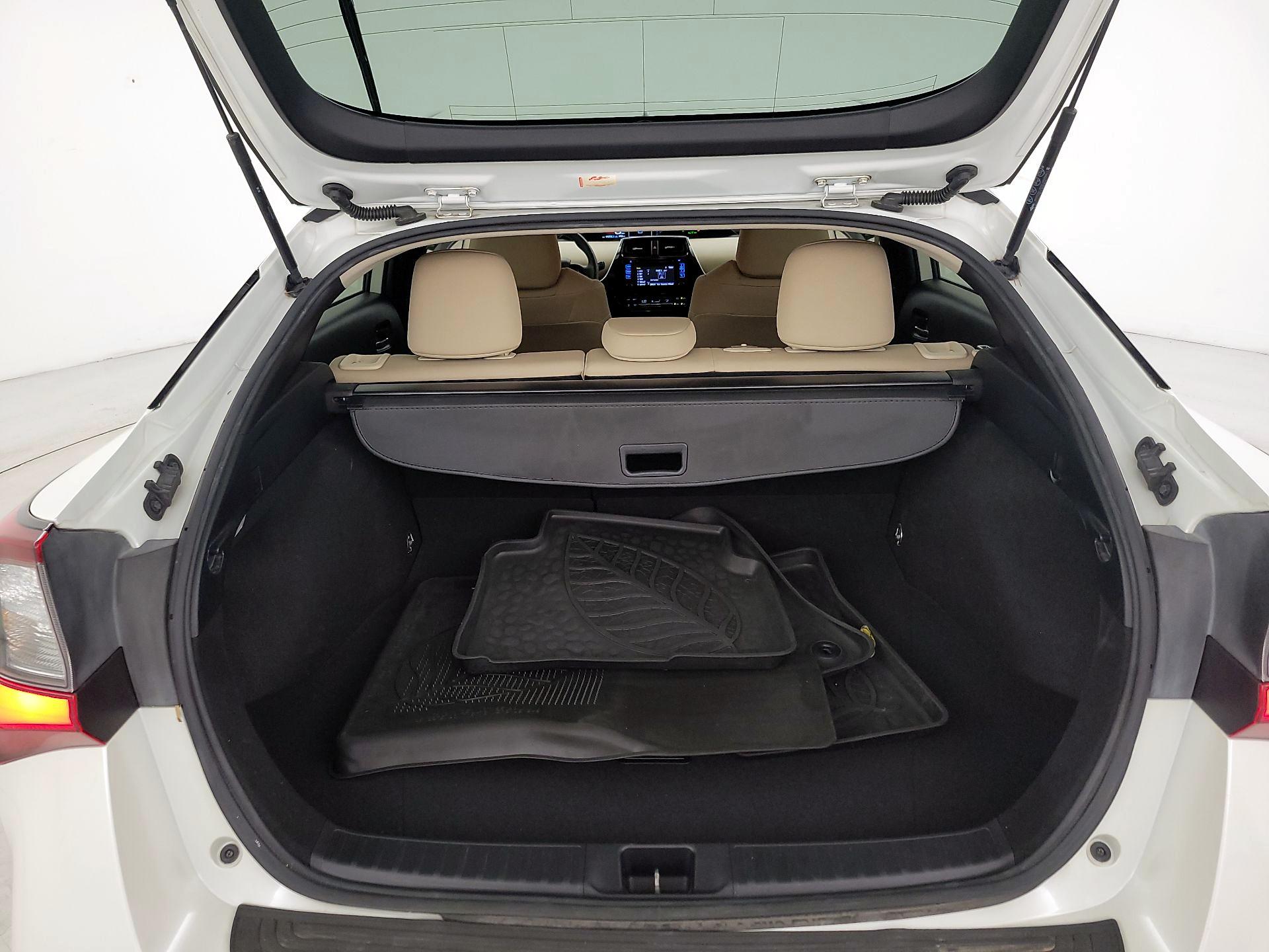 Thumbnail: 2019 Toyota Prius - 20